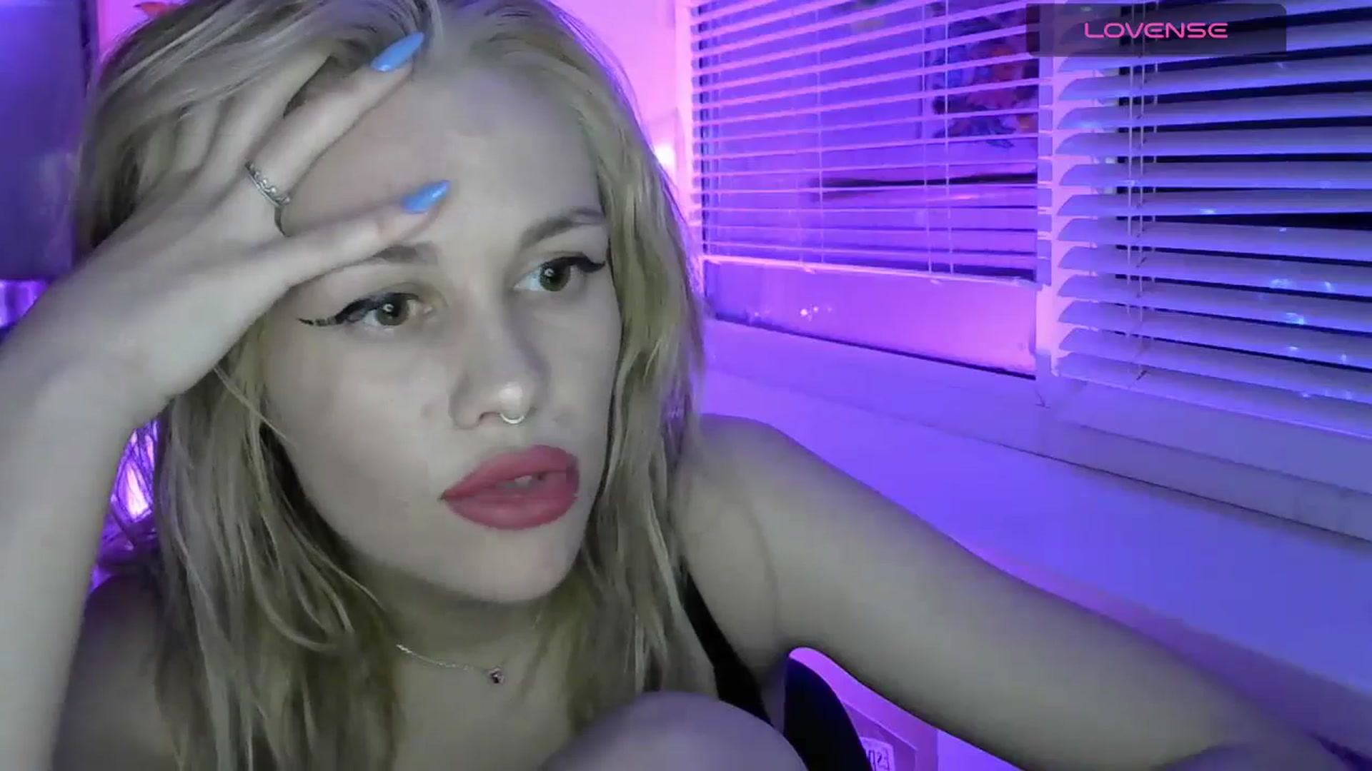Gallery image thumbnail from Ellixr's myfreecams stream on, 12/01/2023, 22:09 image 10 of 20