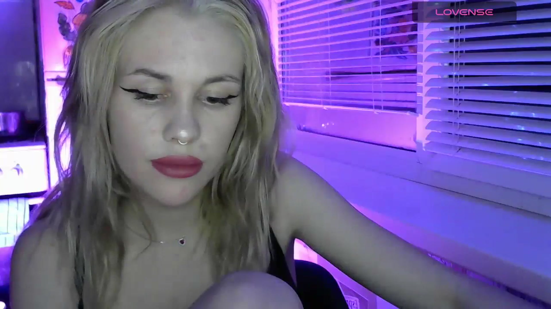 Gallery image thumbnail from Ellixr's myfreecams stream on, 12/01/2023, 22:09 image 15 of 20