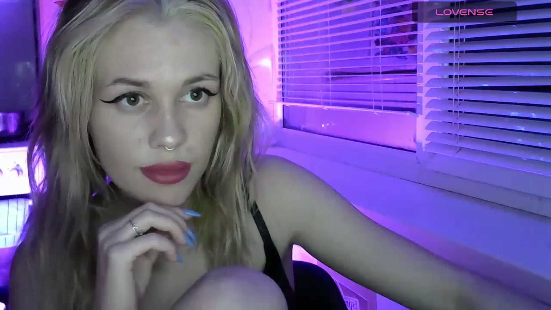 Gallery image thumbnail from Ellixr's myfreecams stream on, 12/01/2023, 22:09 image 16 of 20