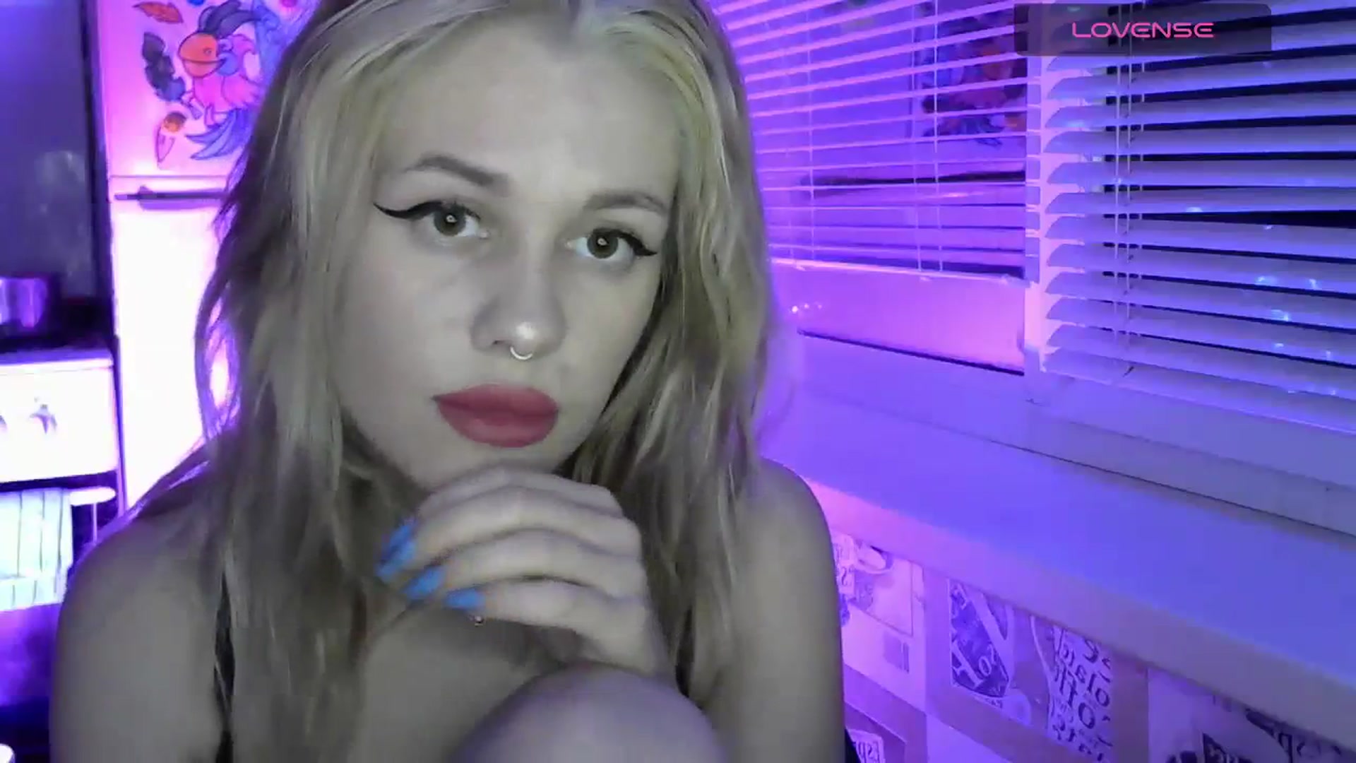 Gallery image thumbnail from Ellixr's myfreecams stream on, 12/01/2023, 22:09 image 14 of 20