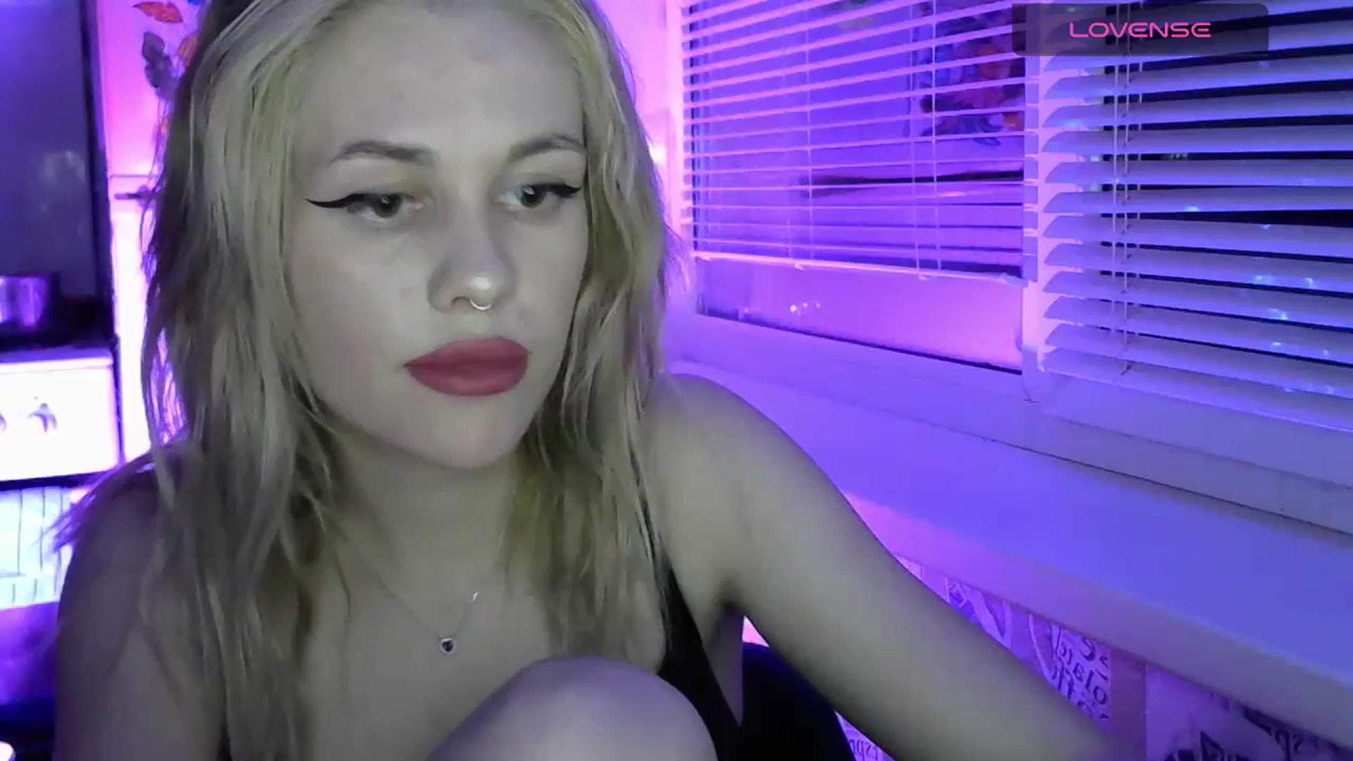 Gallery image thumbnail from Ellixr's myfreecams stream on, 12/01/2023, 22:09 image 19 of 20