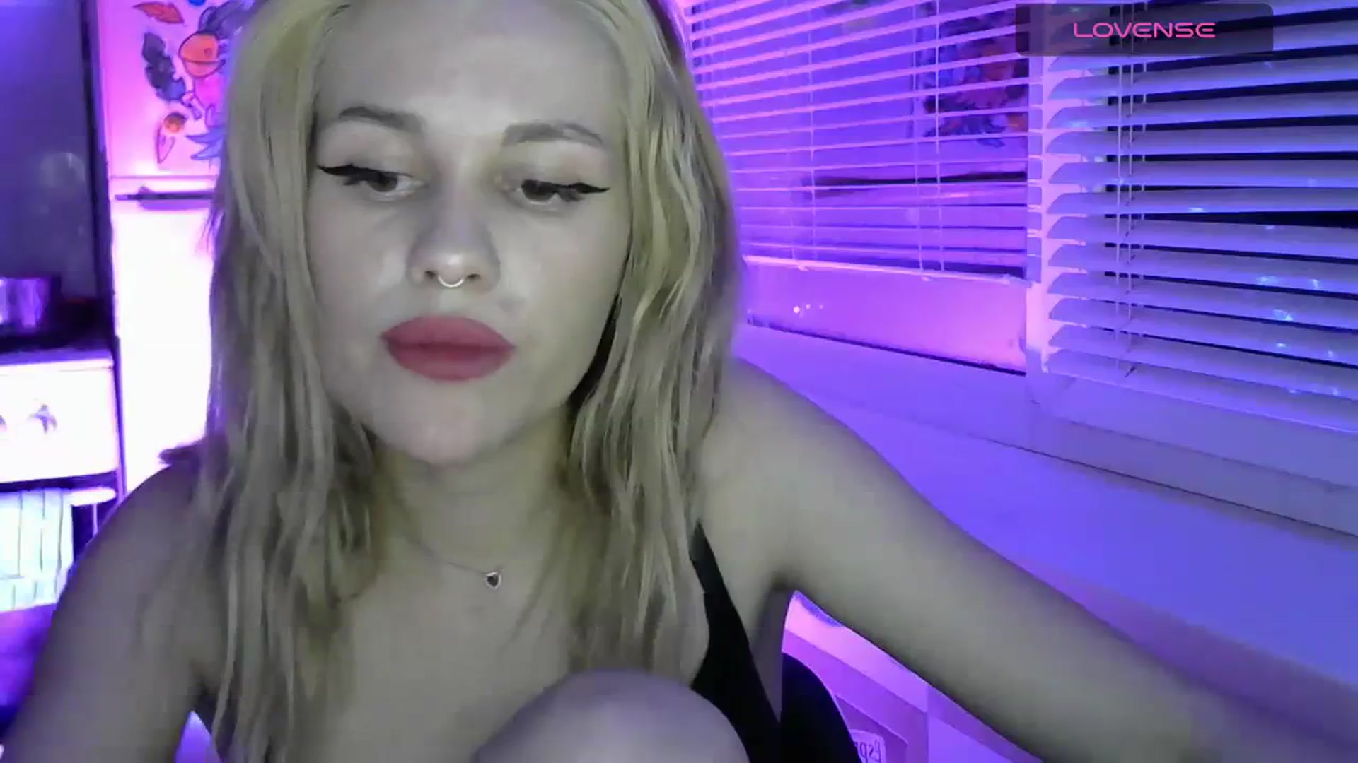 Gallery image thumbnail from Ellixr's myfreecams stream on, 12/01/2023, 22:09 image 7 of 20