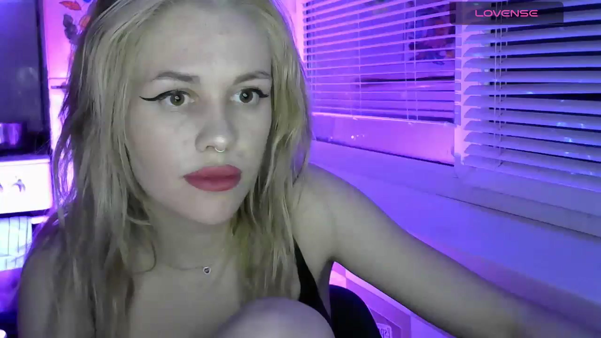 Gallery image thumbnail from Ellixr's myfreecams stream on, 12/01/2023, 22:09 image 12 of 20