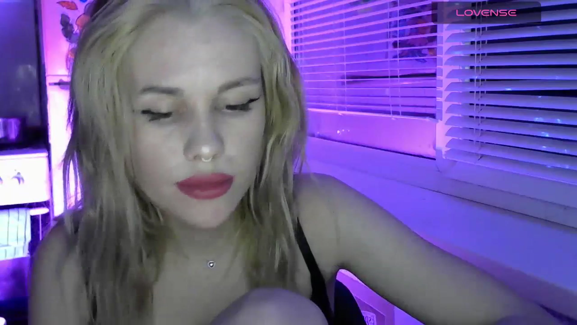 Gallery image thumbnail from Ellixr's myfreecams stream on, 12/01/2023, 22:09 image 9 of 20
