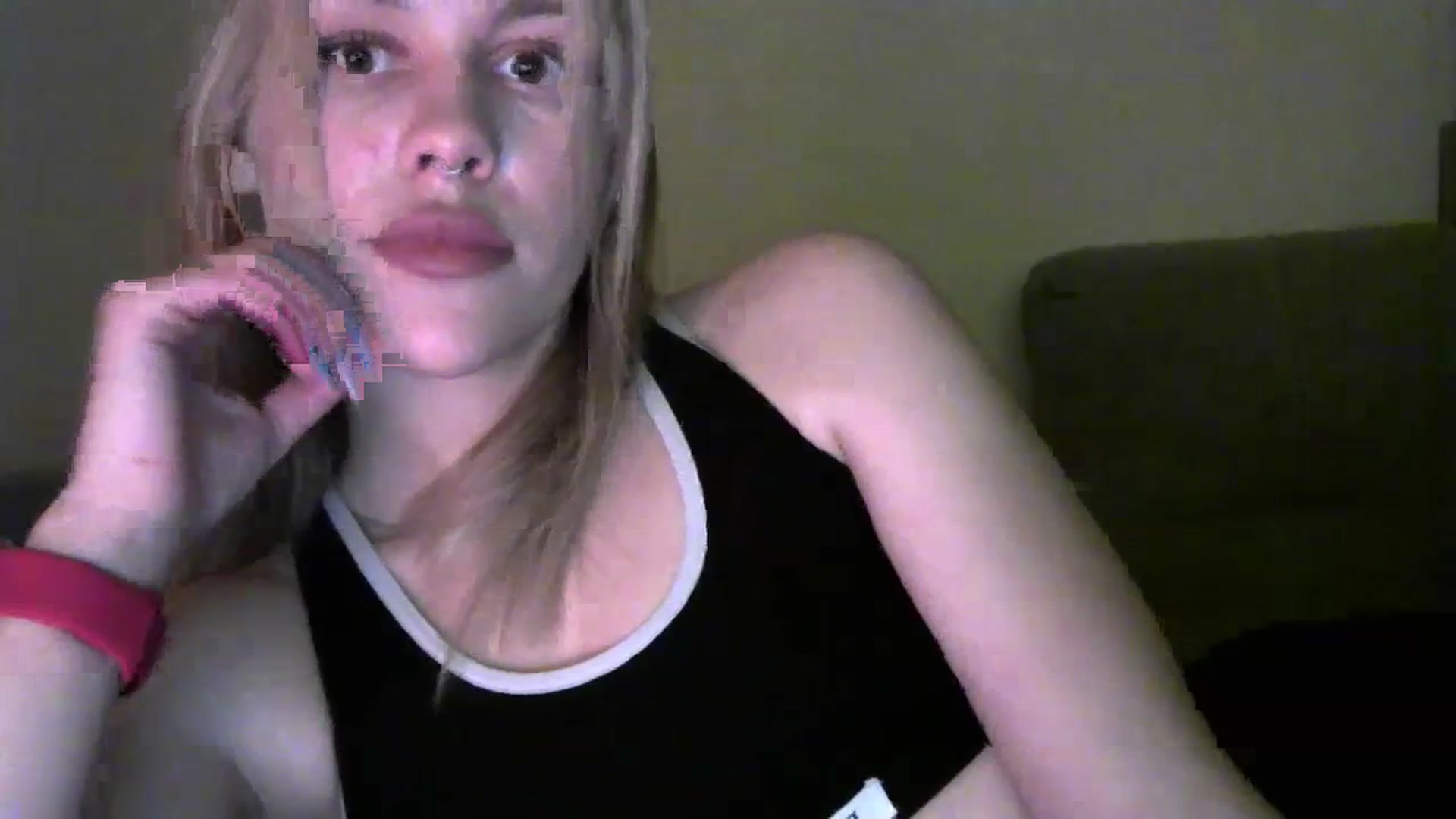 Gallery image thumbnail from Ellixr's myfreecams stream on, 12/05/2023, 14:25 image 9 of 20