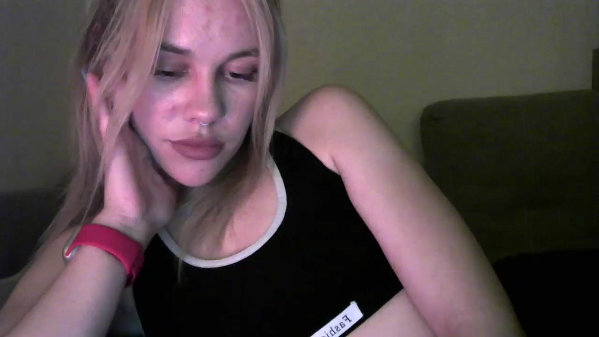 Gallery image thumbnail from Ellixr's myfreecams stream on, 12/05/2023, 14:25 image 6 of 20