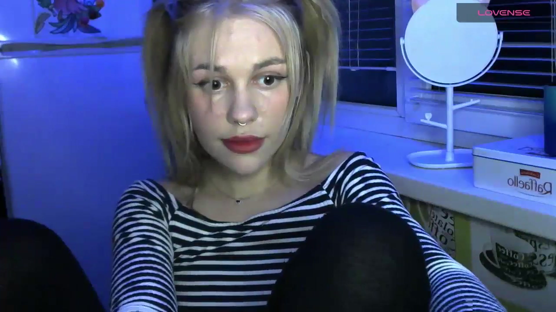 Gallery image thumbnail from Ellixr's myfreecams stream on, 12/05/2023, 21:01 image 8 of 20