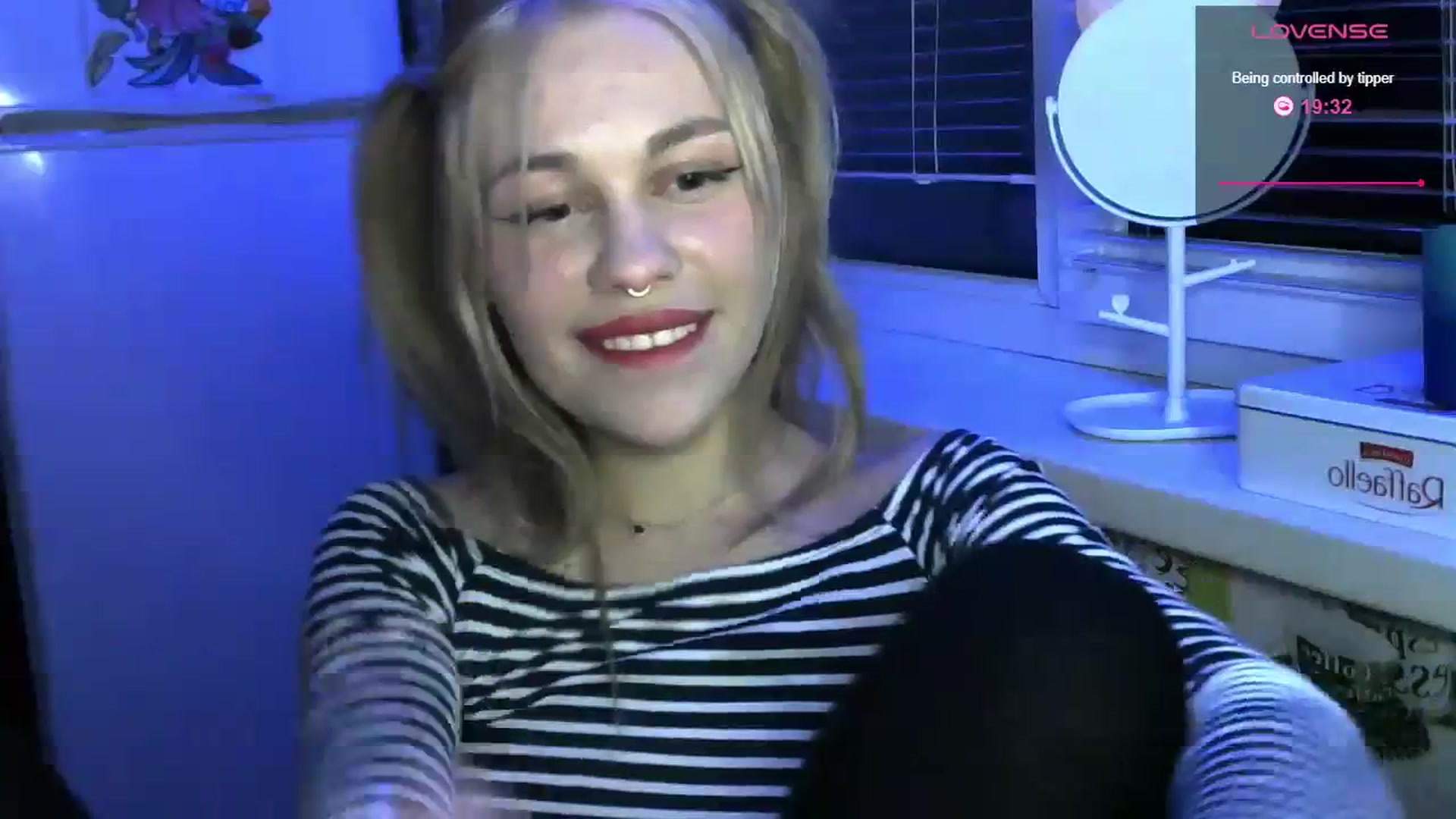 Gallery image thumbnail from Ellixr's myfreecams stream on, 12/05/2023, 21:01 image 20 of 20