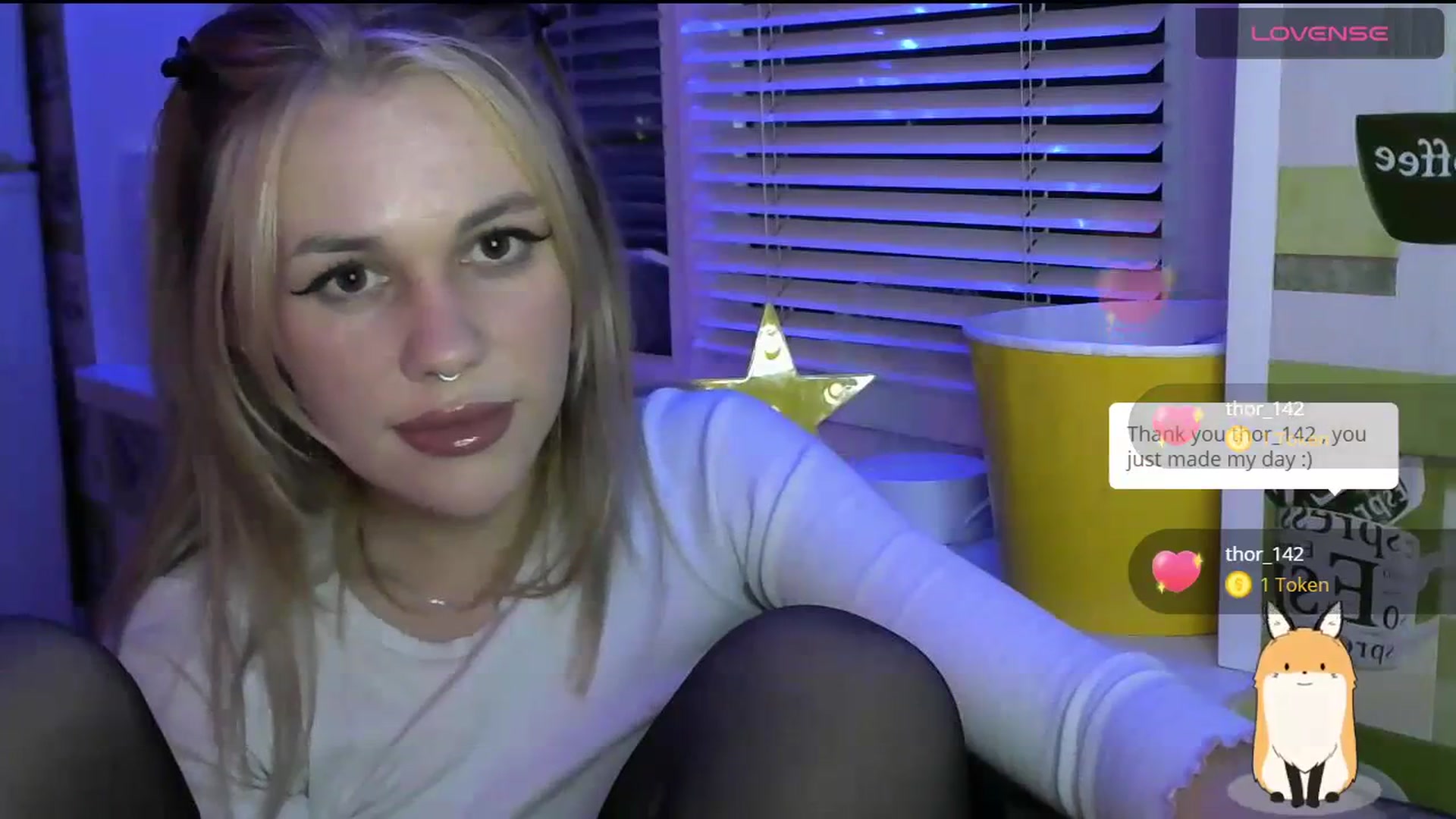 Gallery image thumbnail from Ellixr's myfreecams stream on, 12/10/2023, 20:14 image 10 of 20