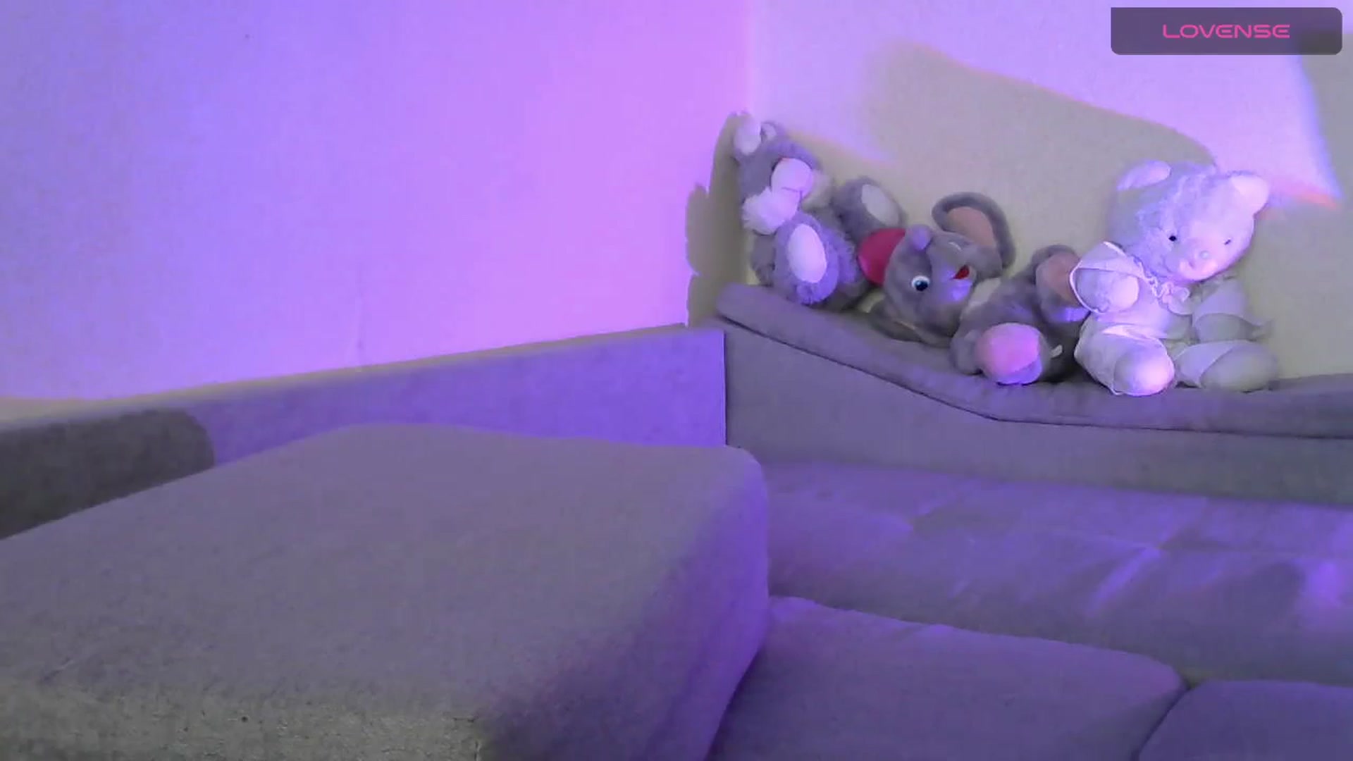 Gallery image thumbnail from Ellixr's myfreecams stream on, 12/12/2023, 08:34 image 19 of 20