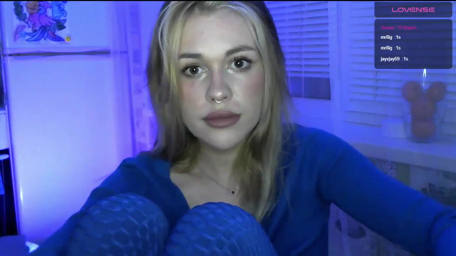 Gallery image thumbnail from Ellixr's myfreecams stream on, 12/18/2023, 22:15 image 4 of 20