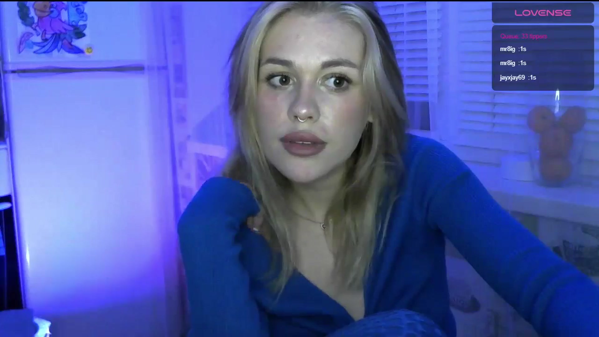 Gallery image thumbnail from Ellixr's myfreecams stream on, 12/18/2023, 22:15 image 11 of 20