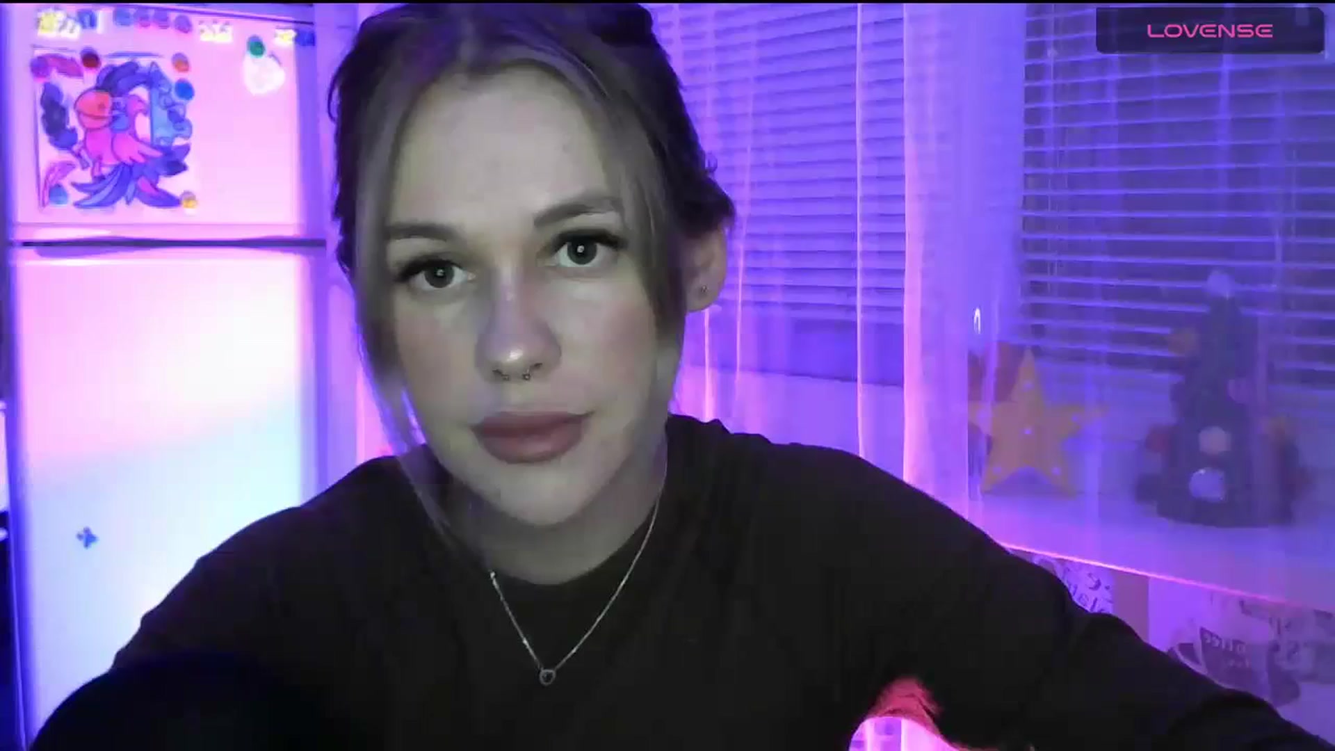 Gallery image thumbnail from Ellixr's myfreecams stream on, 12/26/2023, 21:34 image 1 of 20