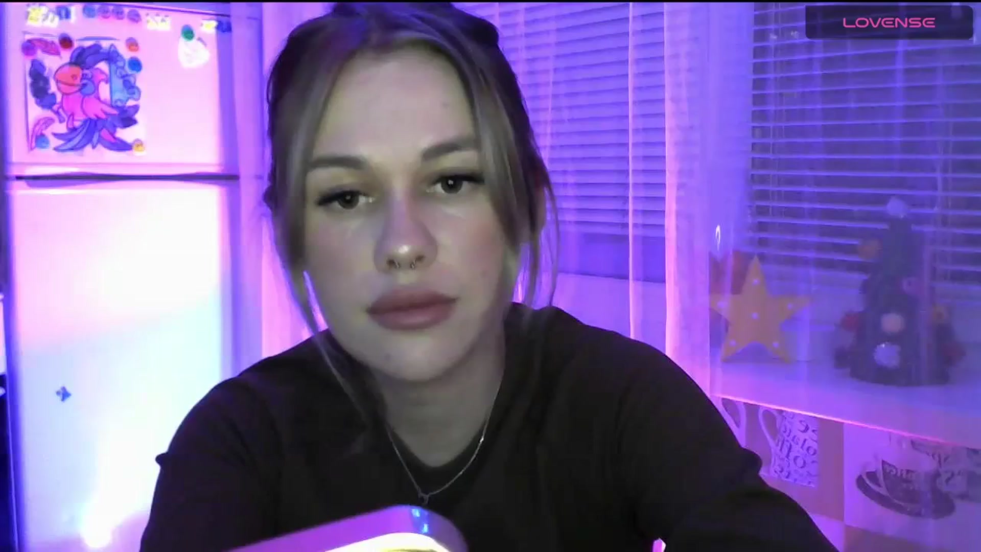 Gallery image thumbnail from Ellixr's myfreecams stream on, 12/26/2023, 21:34 image 4 of 20