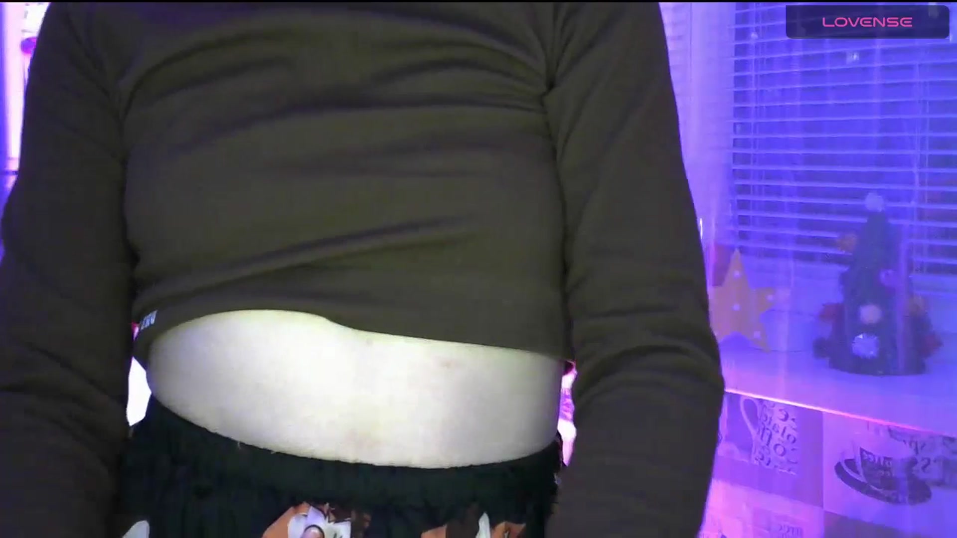 Gallery image thumbnail from Ellixr's myfreecams stream on, 12/26/2023, 21:34 image 6 of 20