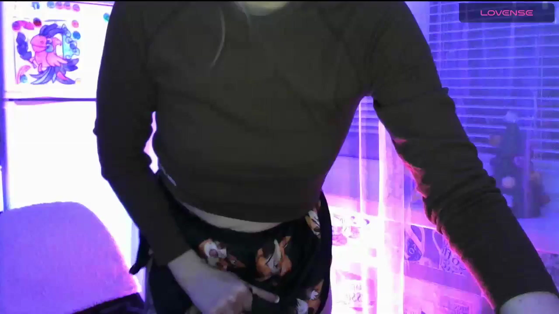 Gallery image thumbnail from Ellixr's myfreecams stream on, 12/26/2023, 21:34 image 19 of 20
