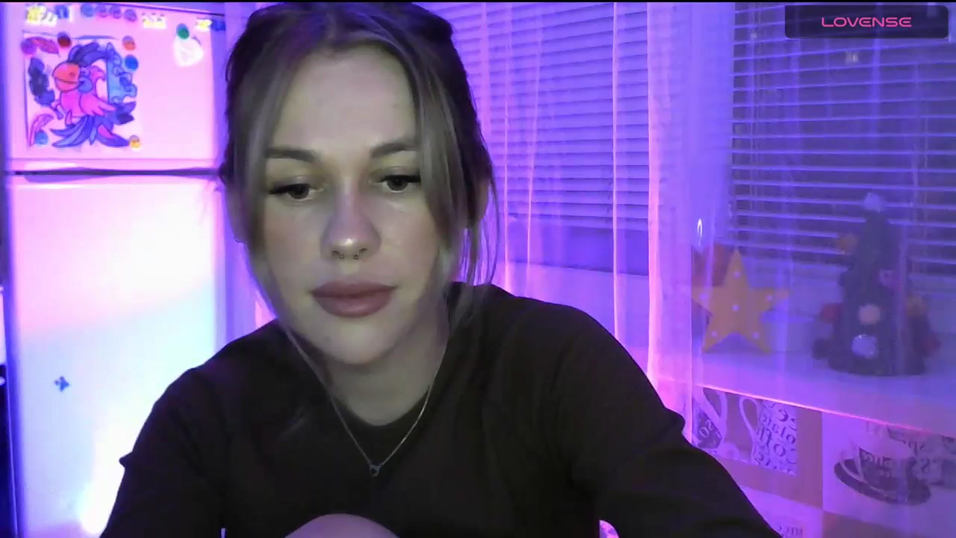 Gallery image thumbnail from Ellixr's myfreecams stream on, 12/26/2023, 21:34 image 5 of 20