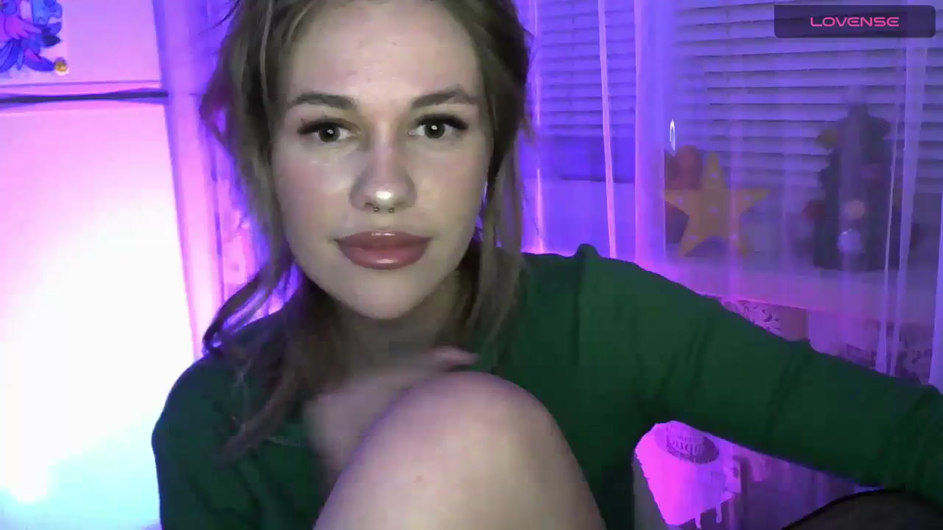 Gallery image thumbnail from Ellixr's myfreecams stream on, 12/28/2023, 21:37 image 20 of 20