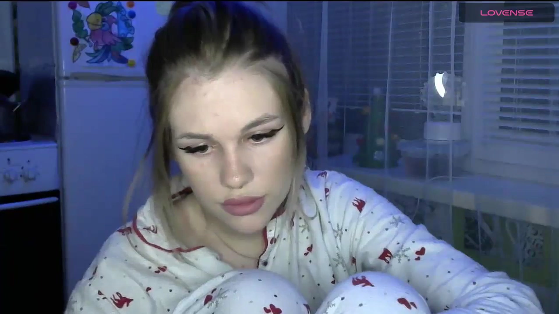Gallery image thumbnail from Ellixr's myfreecams stream on, 01/02/2024, 20:30 image 8 of 20