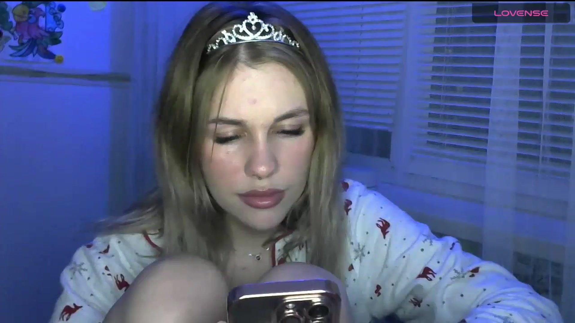 Gallery image thumbnail from Ellixr's myfreecams stream on, 01/03/2024, 21:12 image 15 of 20