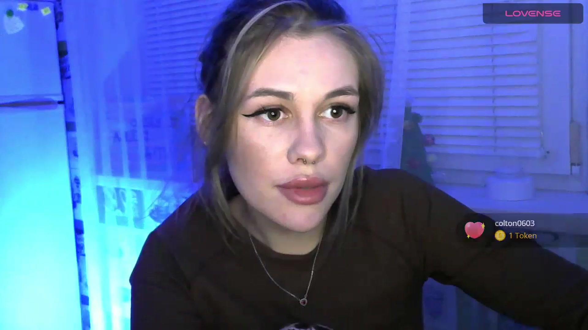 Gallery image thumbnail from Ellixr's myfreecams stream on, 01/07/2024, 20:57 image 10 of 20