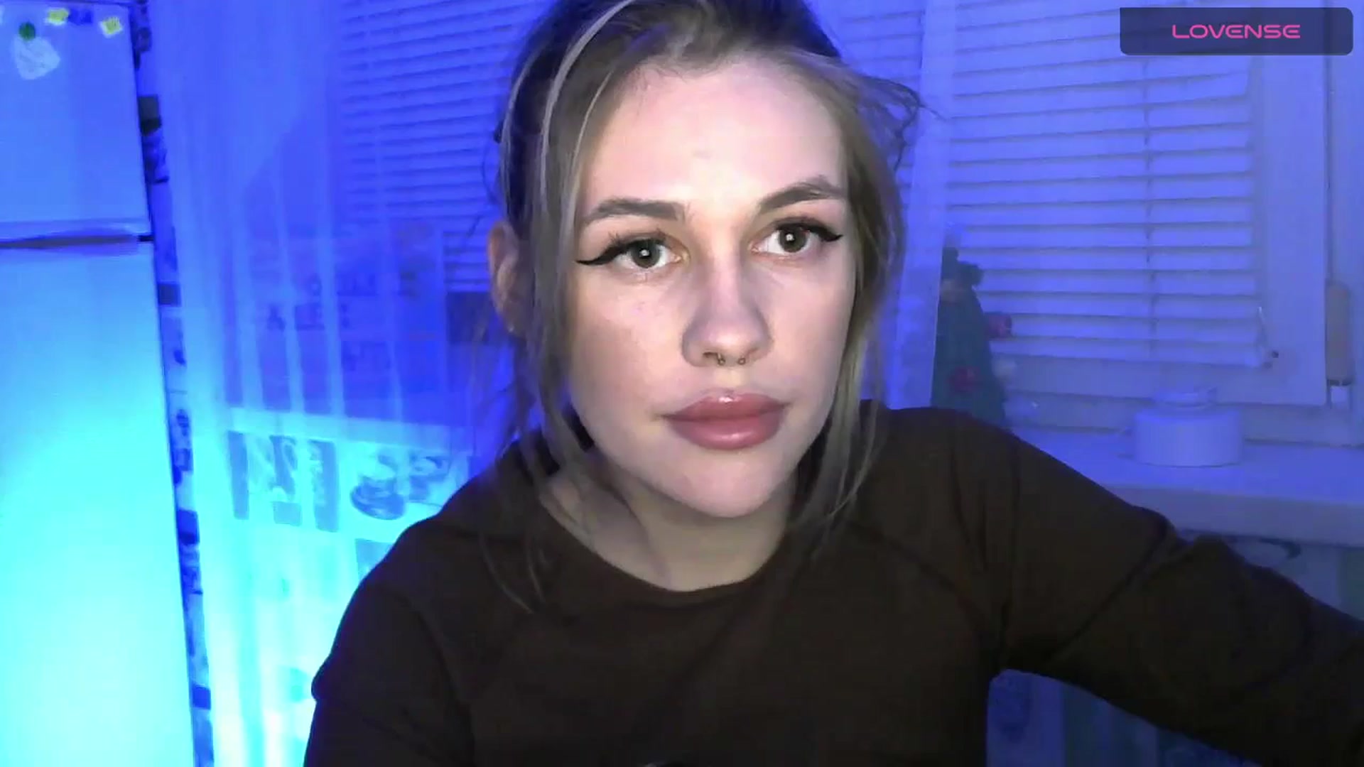 Gallery image thumbnail from Ellixr's myfreecams stream on, 01/07/2024, 20:57 image 2 of 20