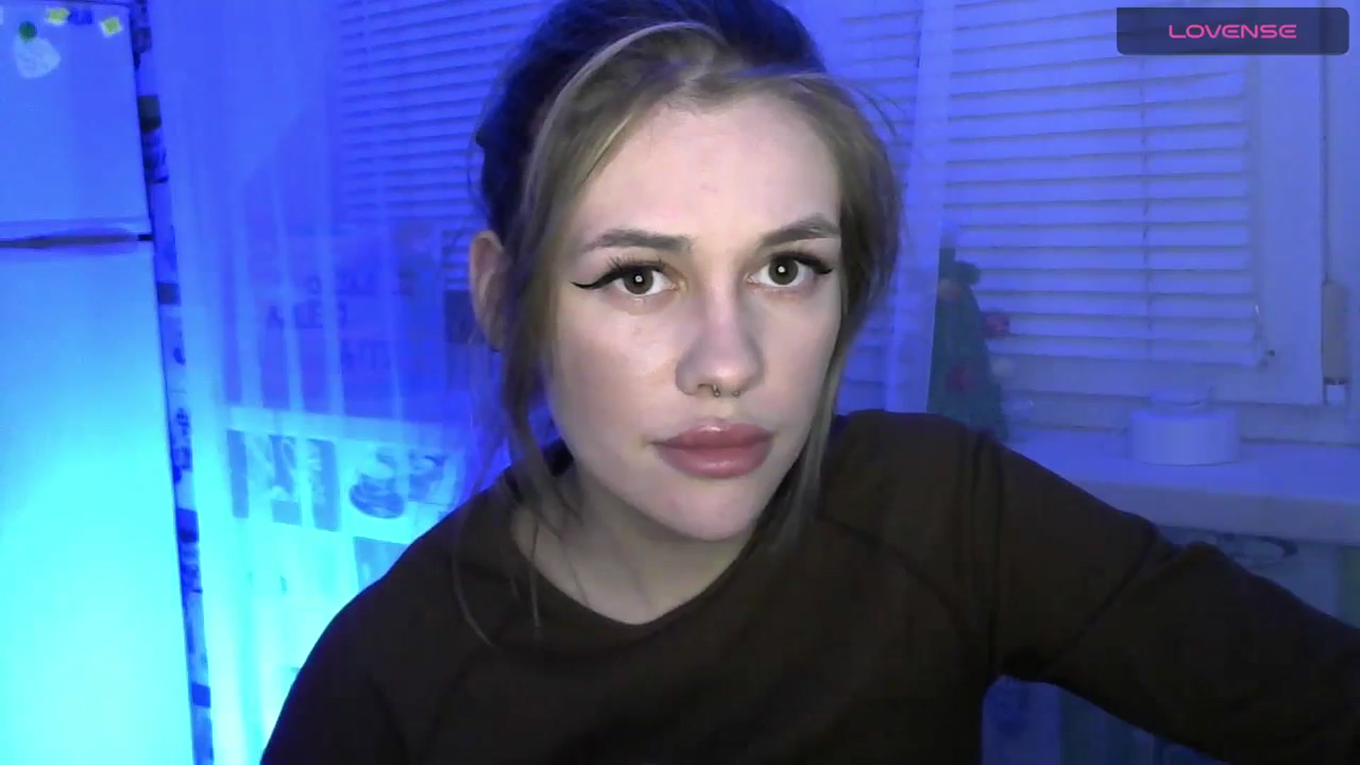 Gallery image thumbnail from Ellixr's myfreecams stream on, 01/07/2024, 20:57 image 7 of 20