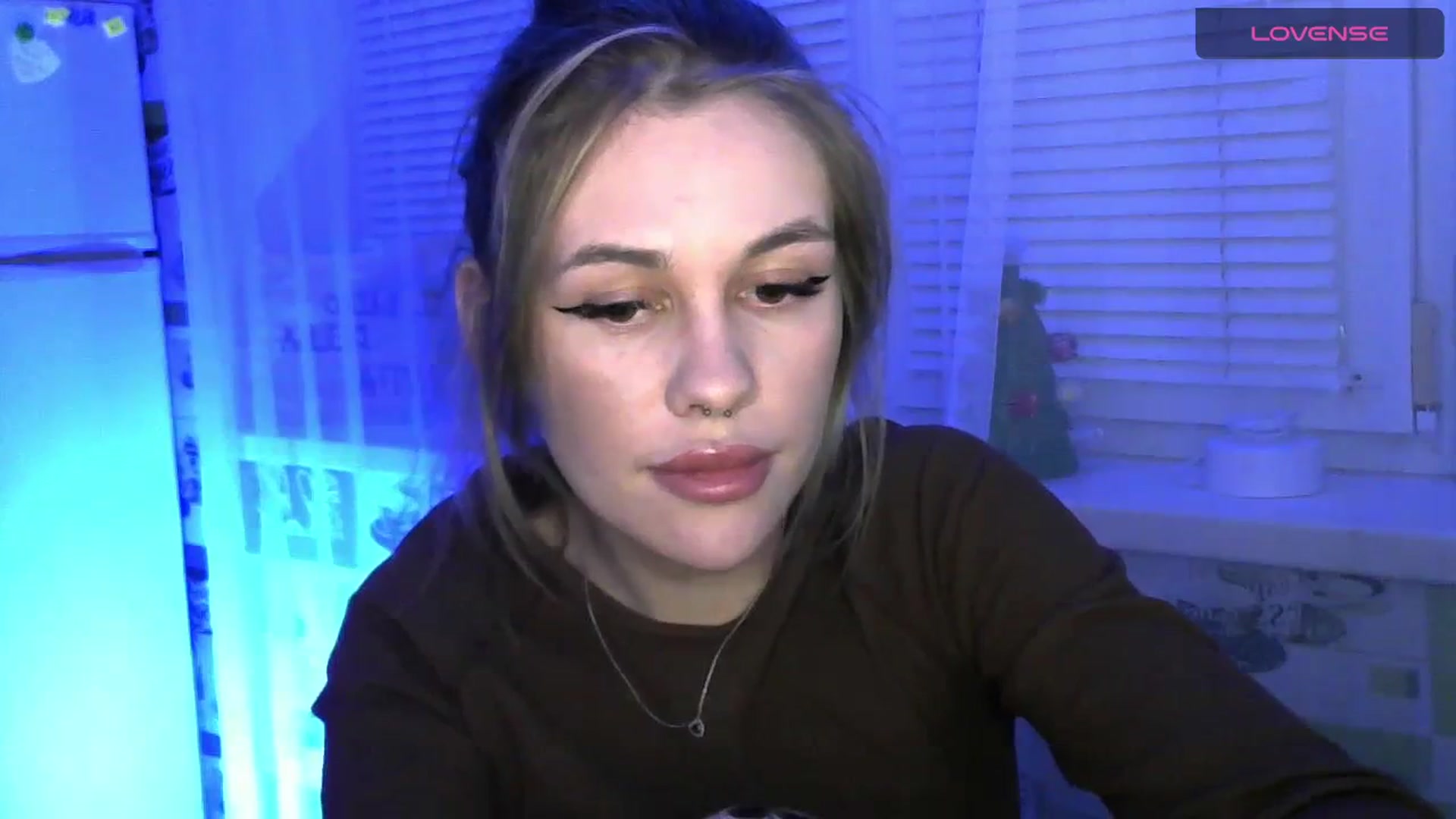Gallery image thumbnail from Ellixr's myfreecams stream on, 01/07/2024, 20:57 image 18 of 20