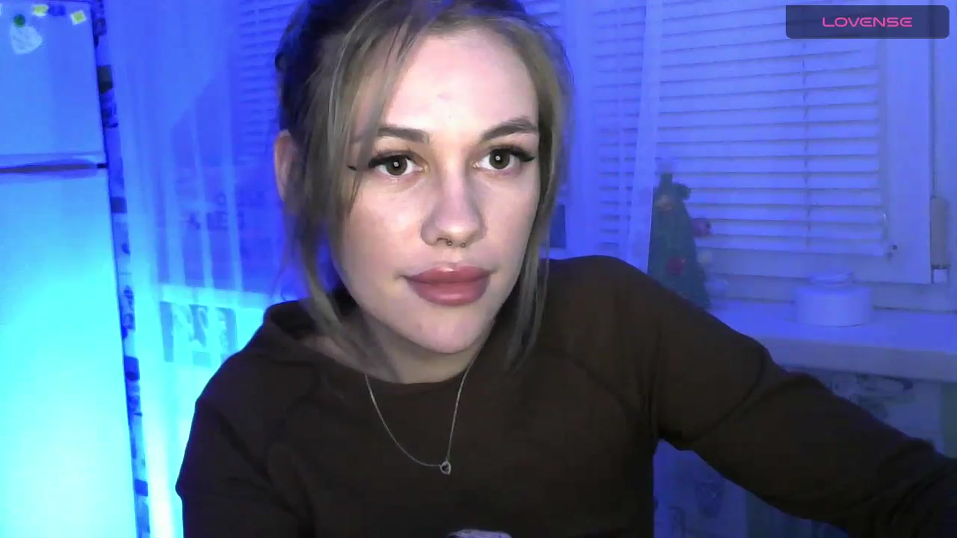 Gallery image thumbnail from Ellixr's myfreecams stream on, 01/07/2024, 21:38 image 20 of 20