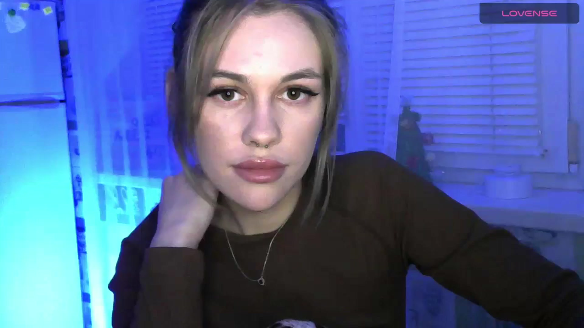 Gallery image thumbnail from Ellixr's myfreecams stream on, 01/07/2024, 21:38 image 15 of 20