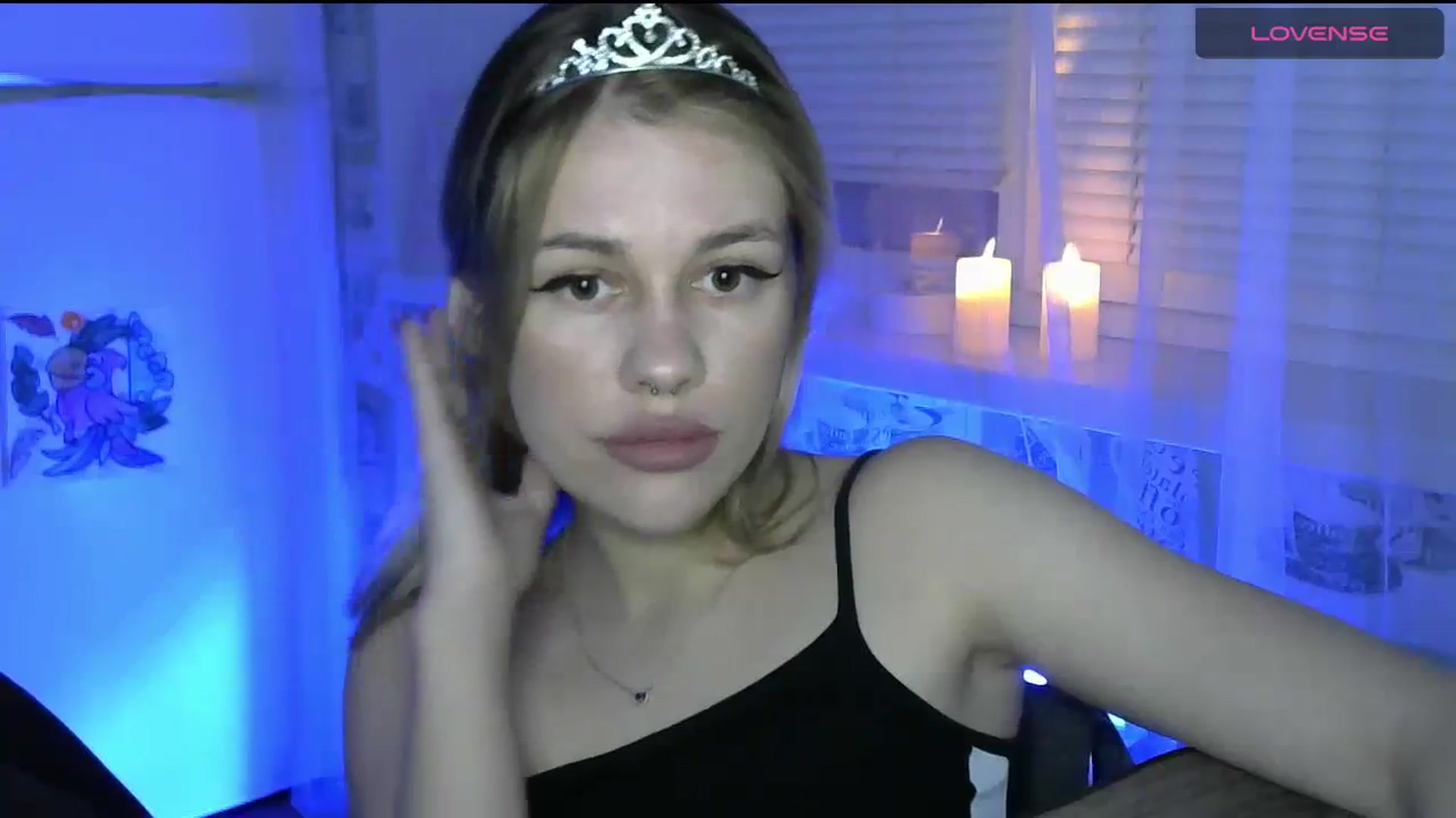 Gallery image thumbnail from Ellixr's myfreecams stream on, 01/13/2024, 21:00 image 6 of 20
