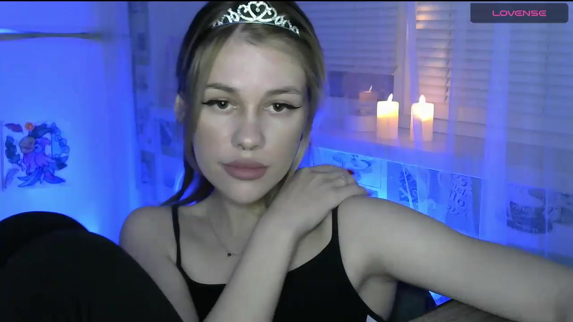 Gallery image thumbnail from Ellixr's myfreecams stream on, 01/13/2024, 21:00 image 11 of 20