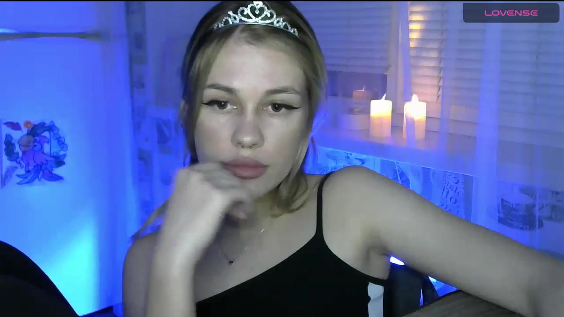 Gallery image thumbnail from Ellixr's myfreecams stream on, 01/13/2024, 21:00 image 2 of 20