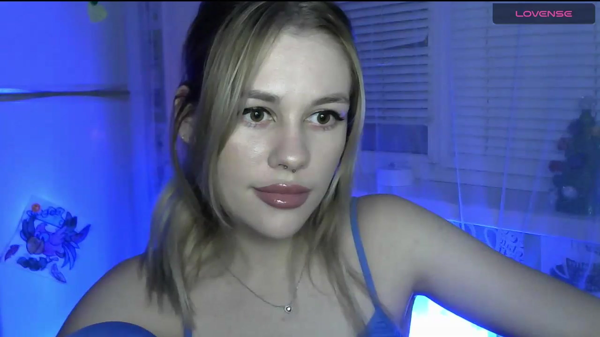 Gallery image thumbnail from Ellixr's myfreecams stream on, 01/14/2024, 21:04 image 10 of 20