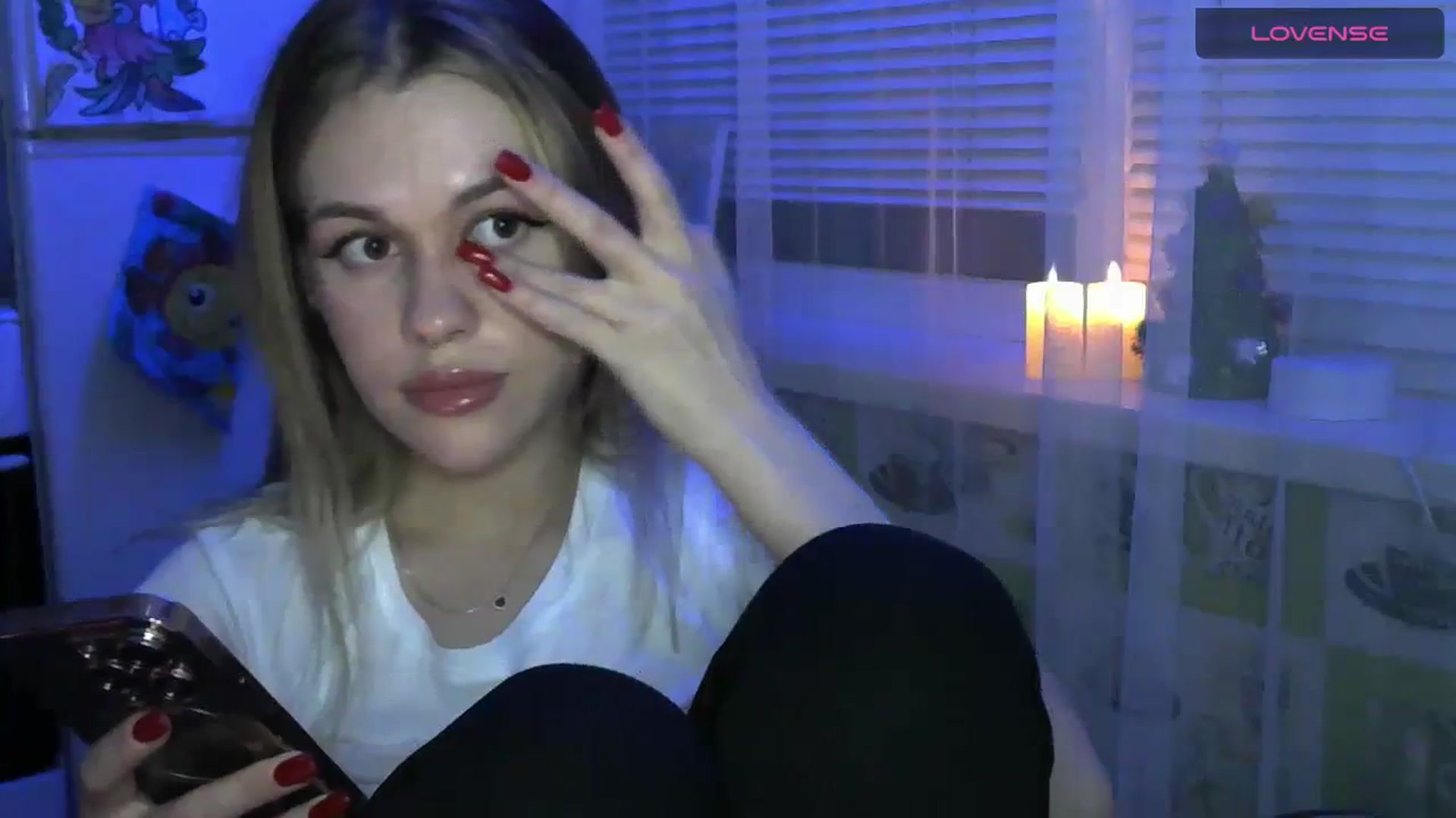 Gallery image thumbnail from Ellixr's myfreecams stream on, 01/17/2024, 20:54 image 18 of 20