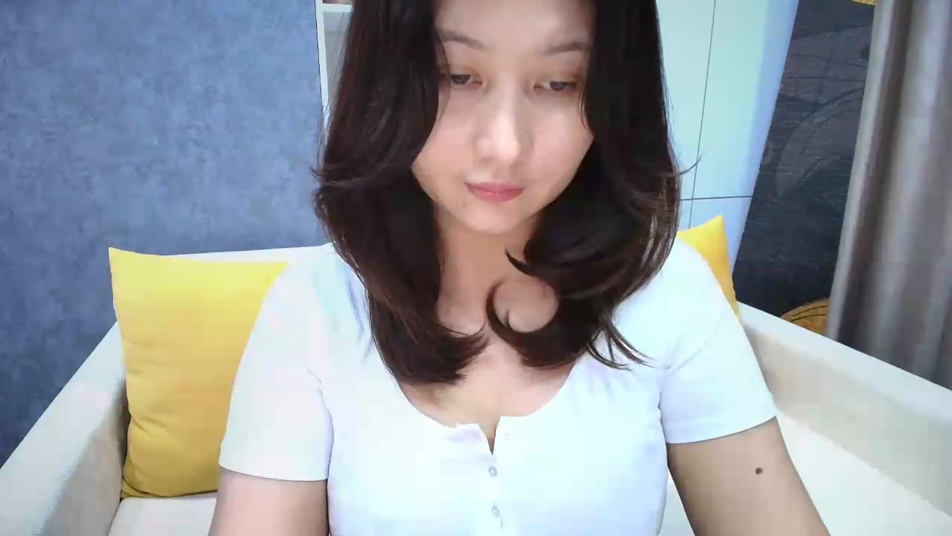 Gallery image thumbnail from Ellle's myfreecams stream on, 06/21/2026, 22:34 image 6 of 20
