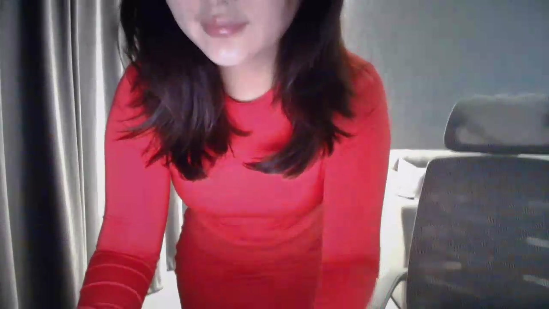 Gallery image thumbnail from Ellle's myfreecams stream on, 06/28/2026, 21:10 image 17 of 20