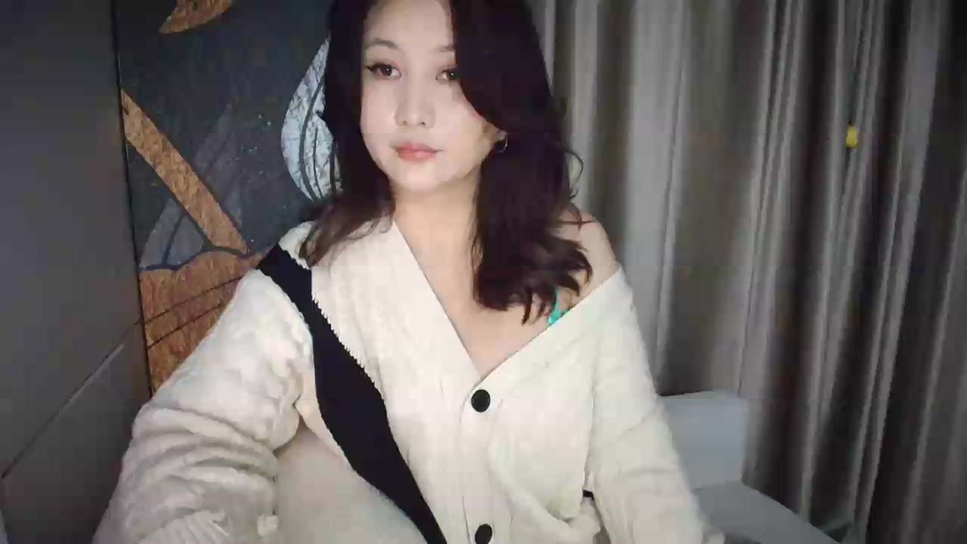 Gallery image thumbnail from Ellle's myfreecams stream on, 07/04/2026, 23:22 image 1 of 20