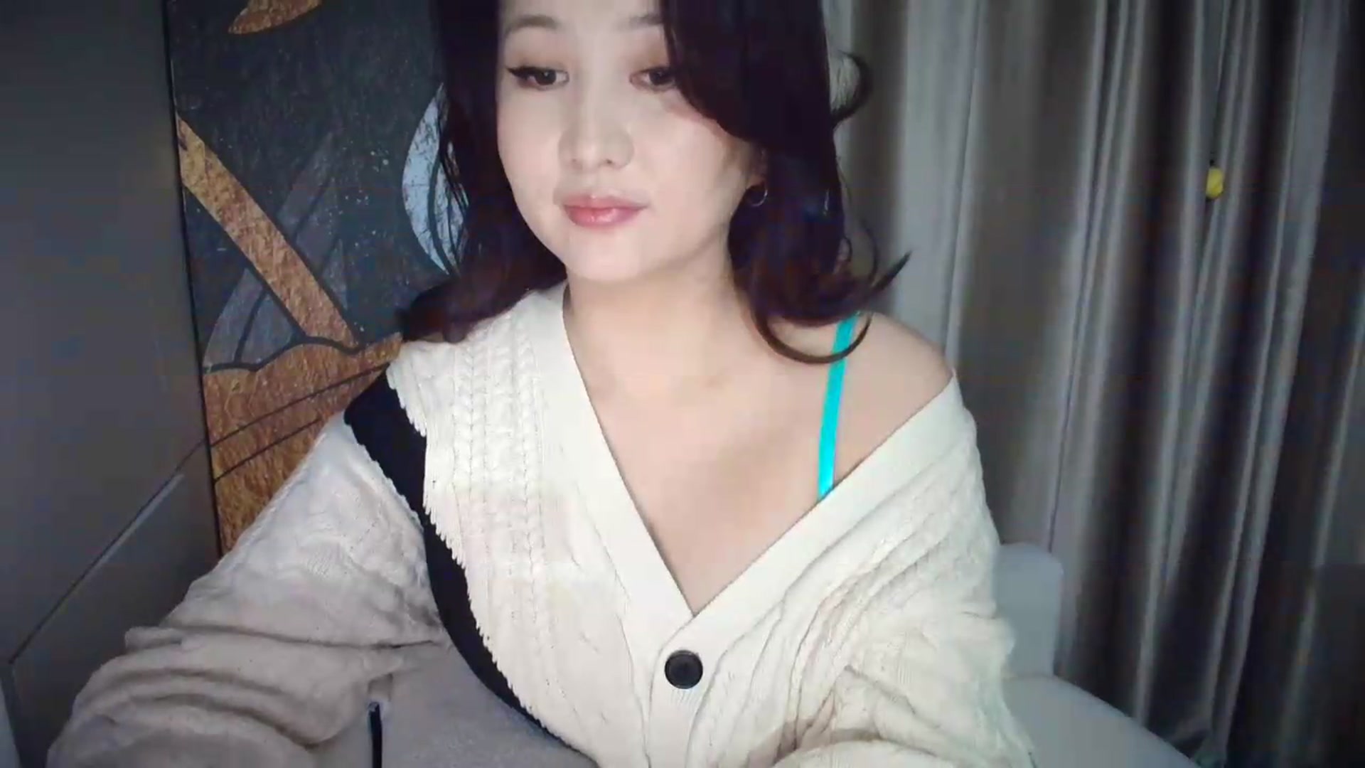 Gallery image thumbnail from Ellle's myfreecams stream on, 07/04/2026, 23:22 image 2 of 20