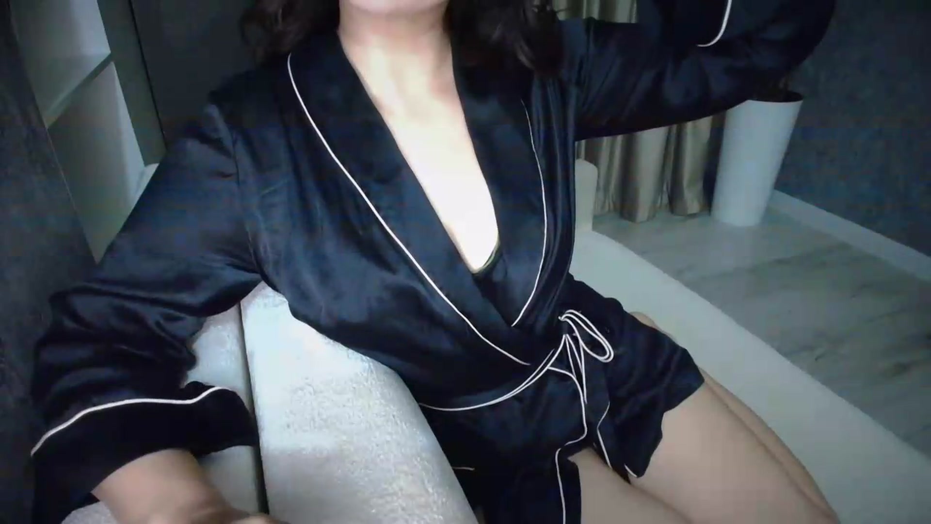 Gallery image thumbnail from Ellle's myfreecams stream on, 07/10/2026, 23:10 image 2 of 20