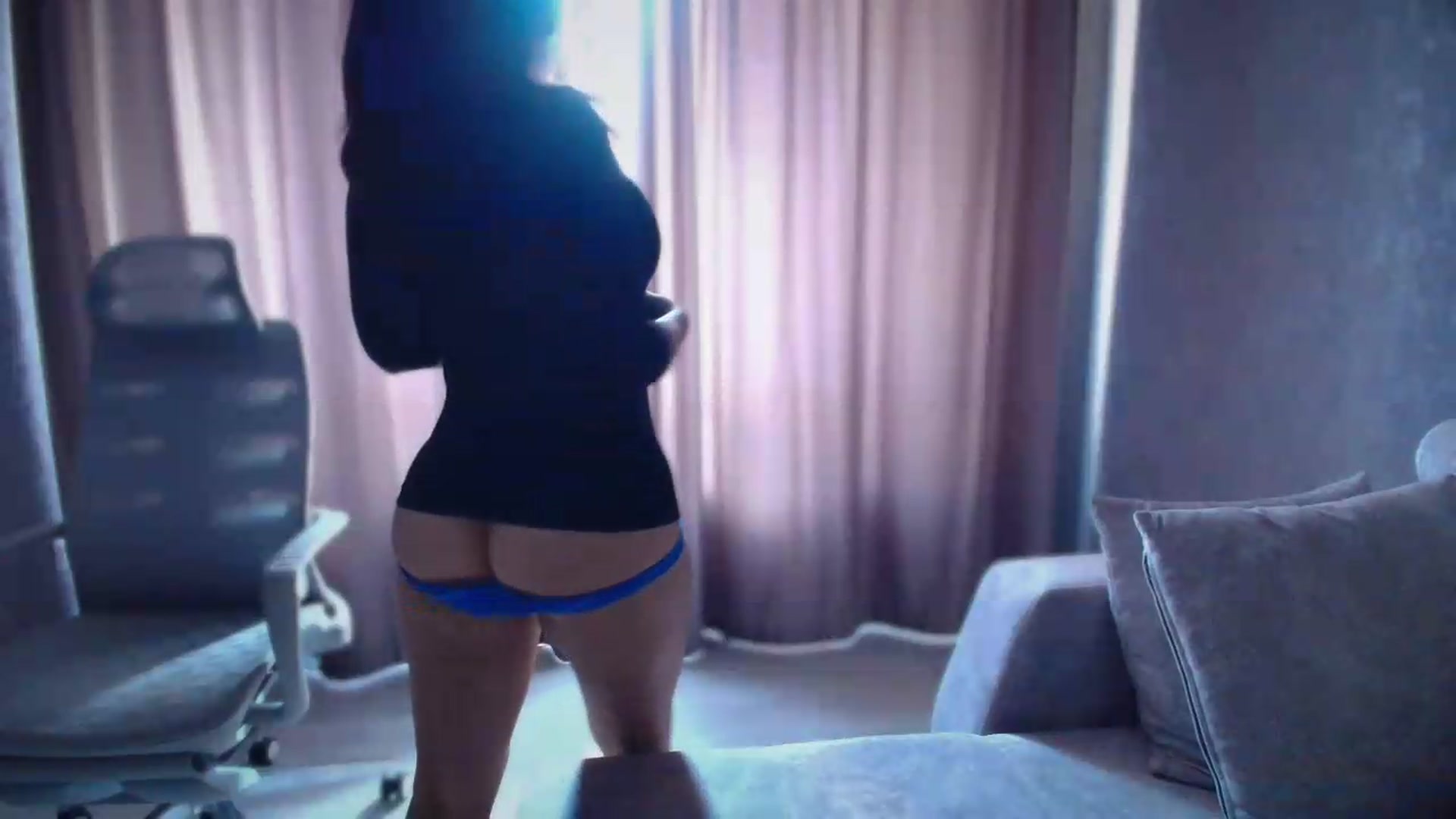 Gallery image thumbnail from Ellle's myfreecams stream on, 07/23/2026, 02:45 image 8 of 20