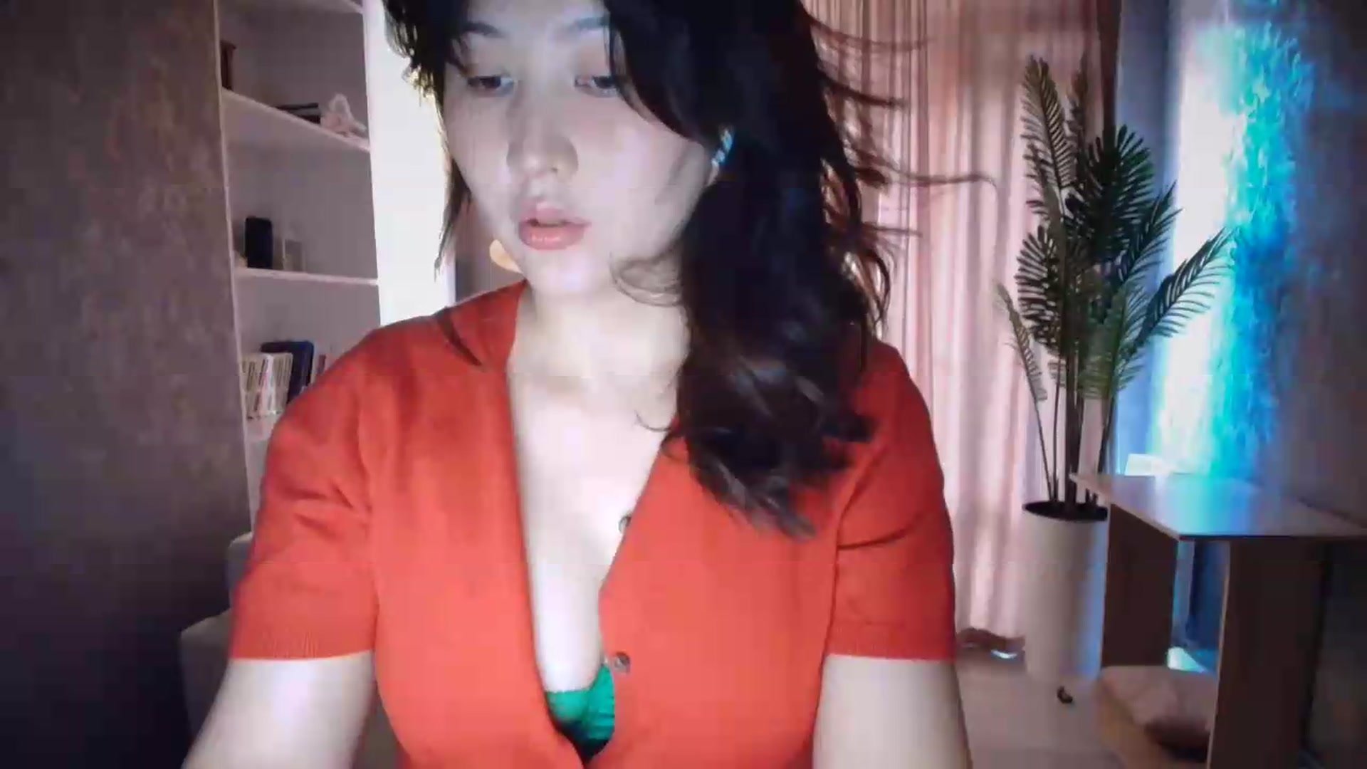 Gallery image thumbnail from Ellle's myfreecams stream on, 07/29/2026, 24:31 image 9 of 20