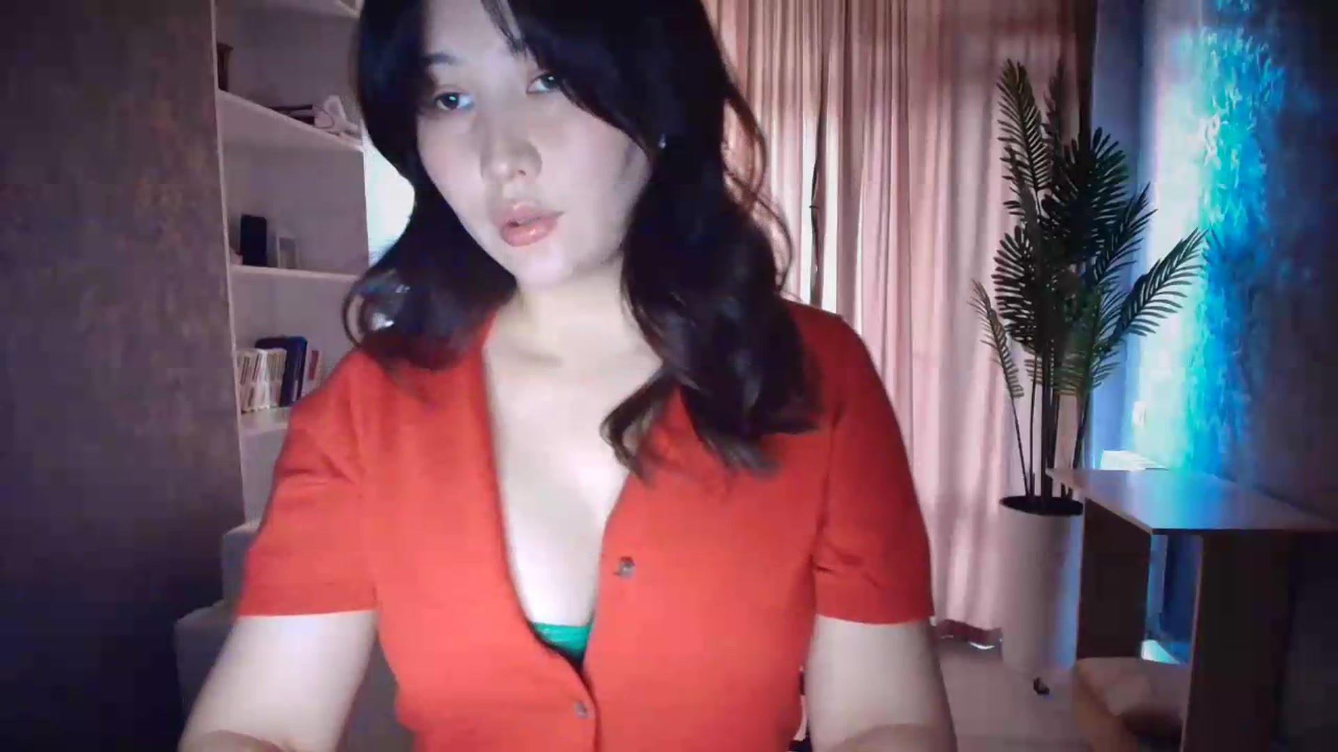 Gallery image thumbnail from Ellle's myfreecams stream on, 07/29/2026, 24:31 image 8 of 20
