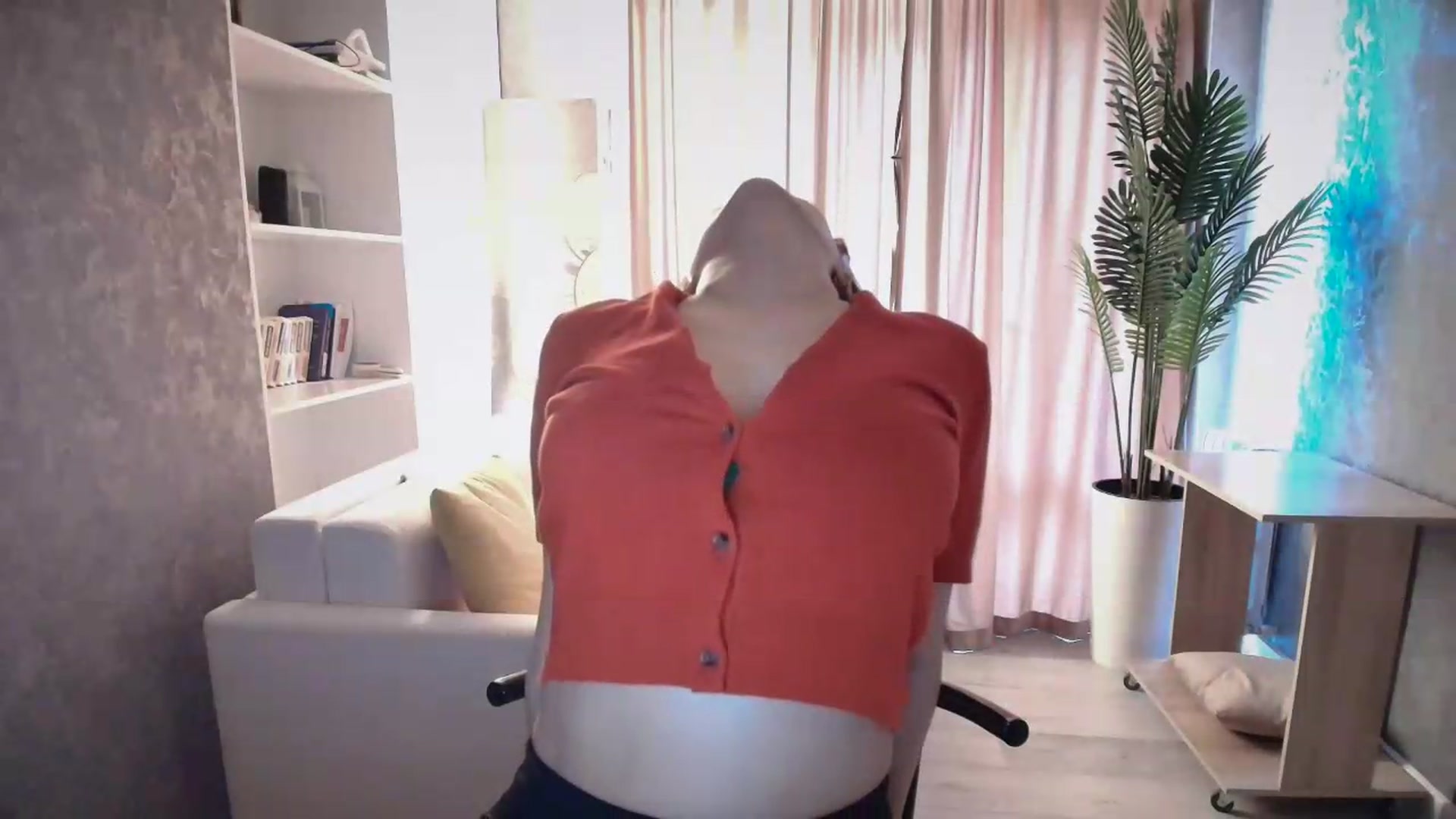 Gallery image thumbnail from Ellle's myfreecams stream on, 07/29/2026, 24:31 image 14 of 20