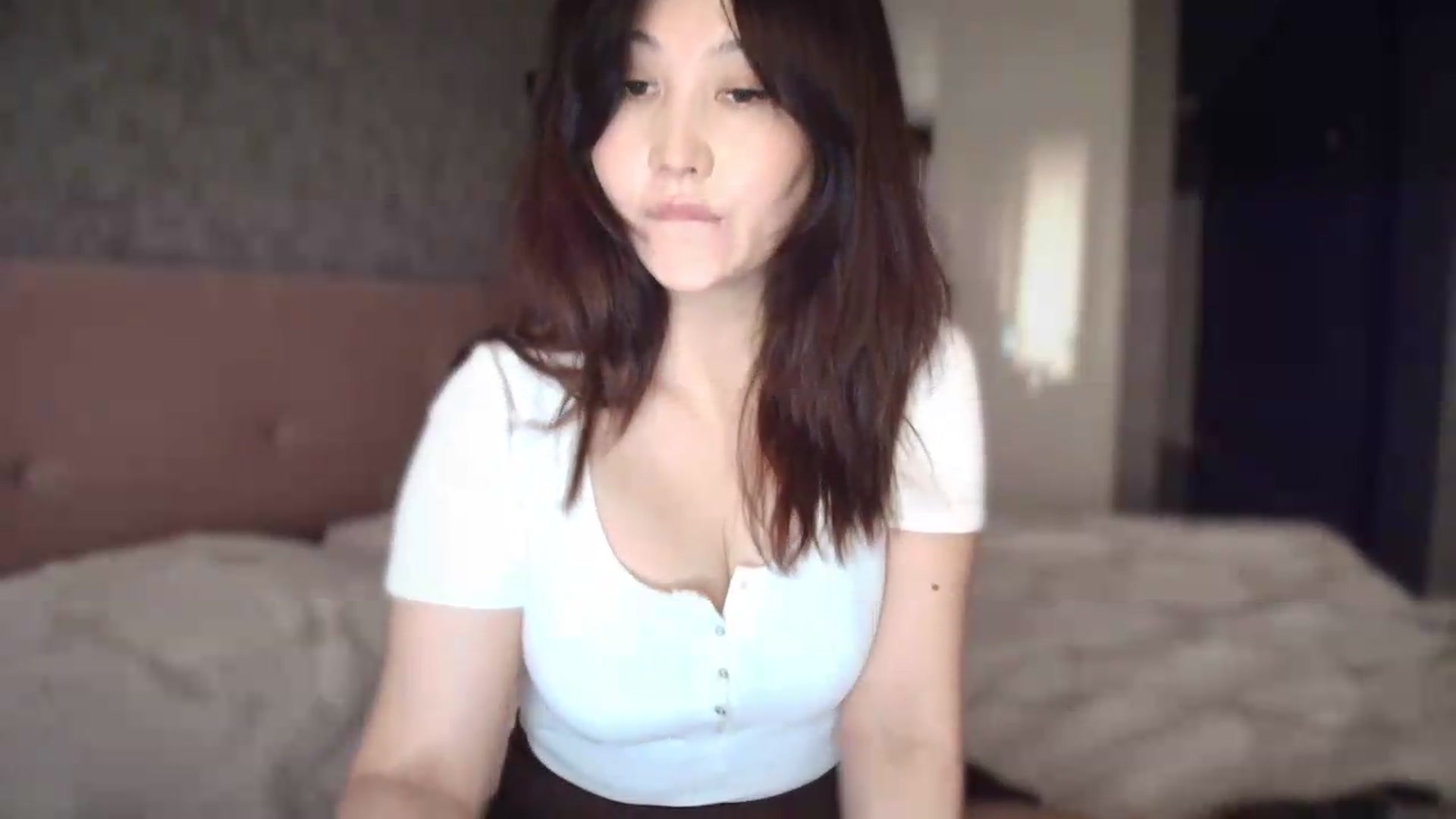 Gallery image thumbnail from Ellle's myfreecams stream on, 08/04/2026, 05:50 image 17 of 20
