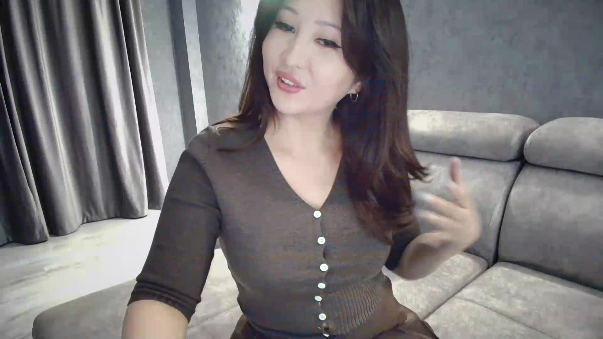 Gallery image thumbnail from Ellle's myfreecams stream on, 09/04/2026, 18:42 image 7 of 20