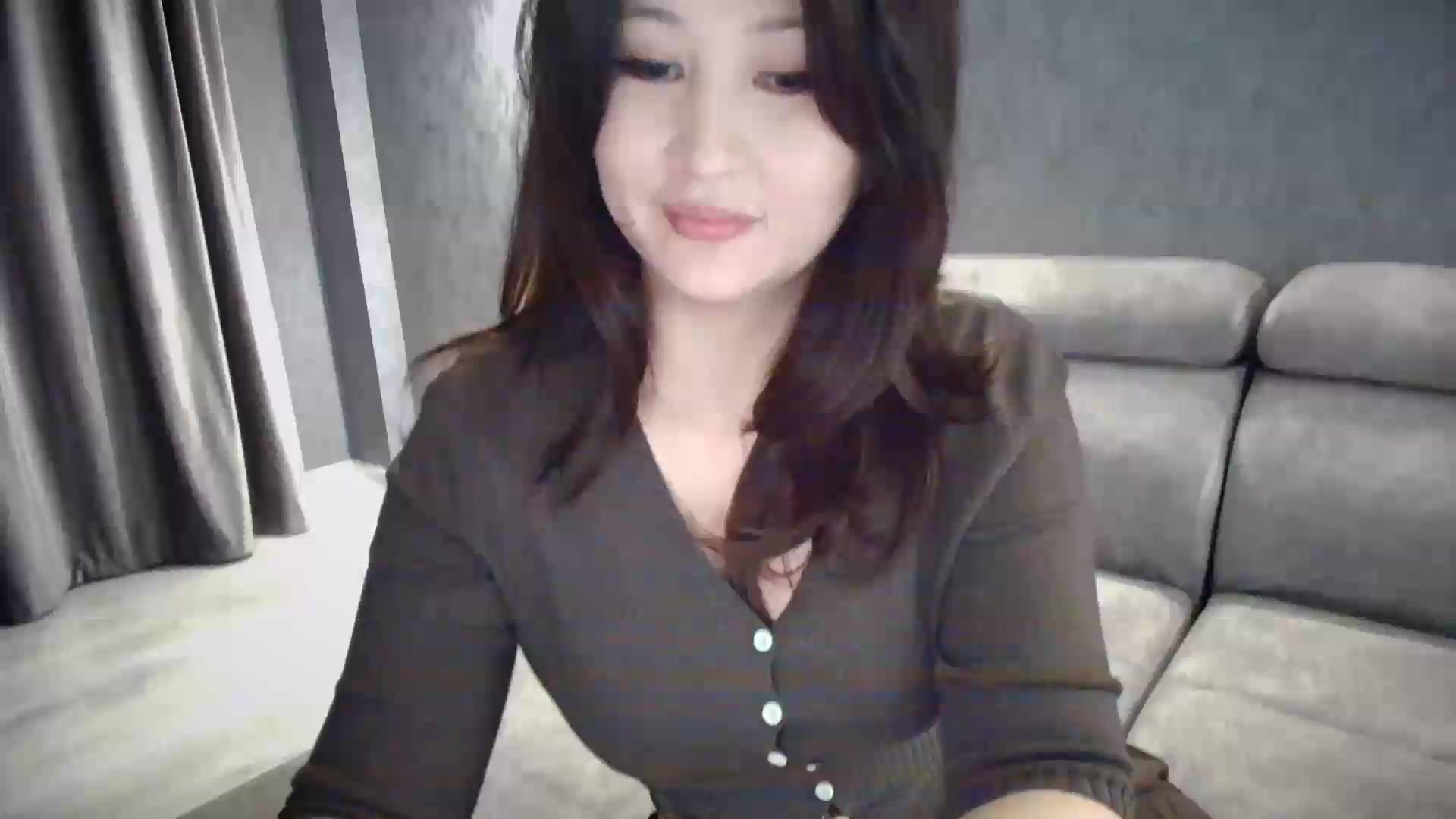 Gallery image thumbnail from Ellle's myfreecams stream on, 09/04/2026, 18:42 image 8 of 20