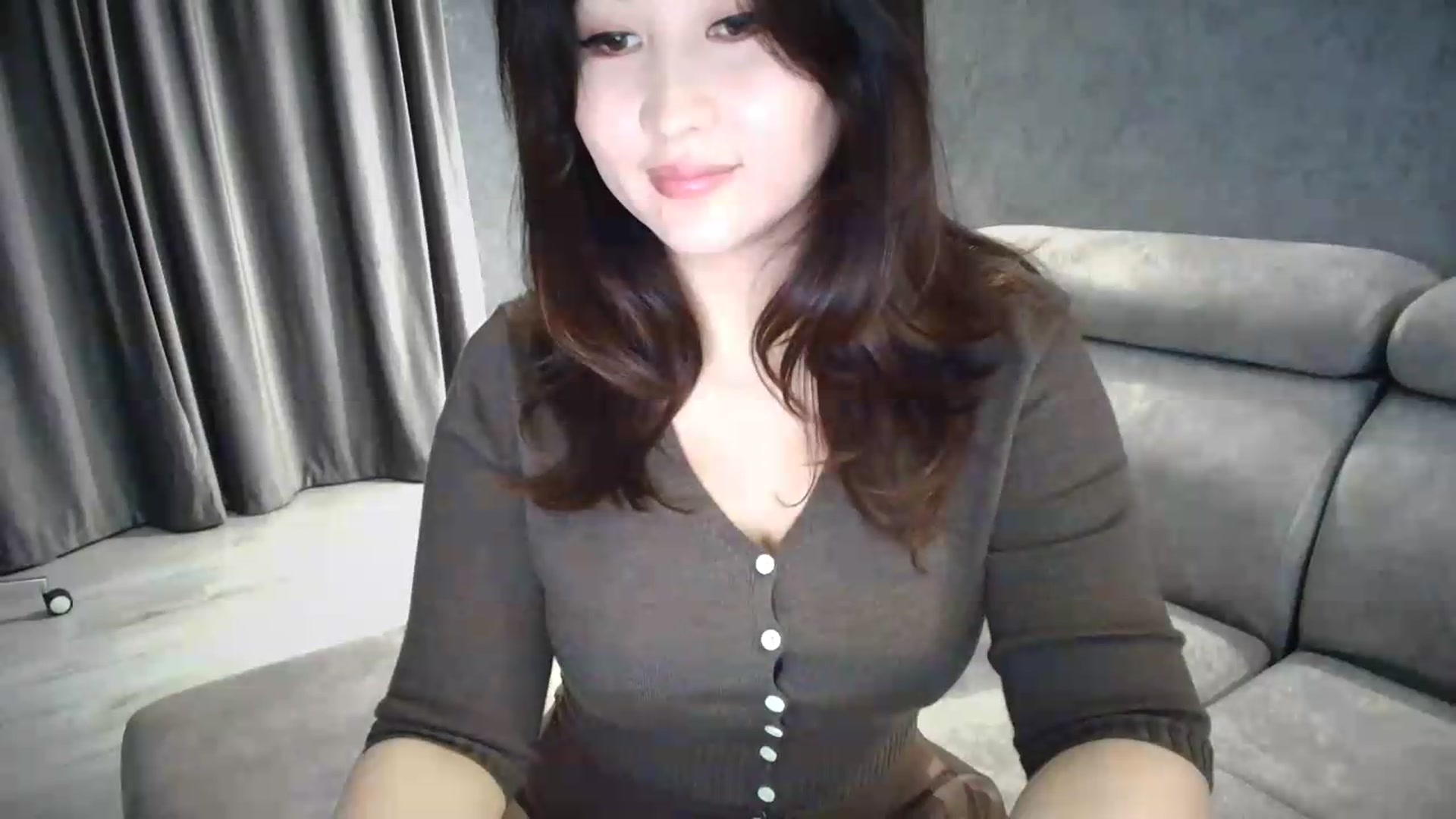 Gallery image thumbnail from Ellle's myfreecams stream on, 09/04/2026, 18:42 image 2 of 20