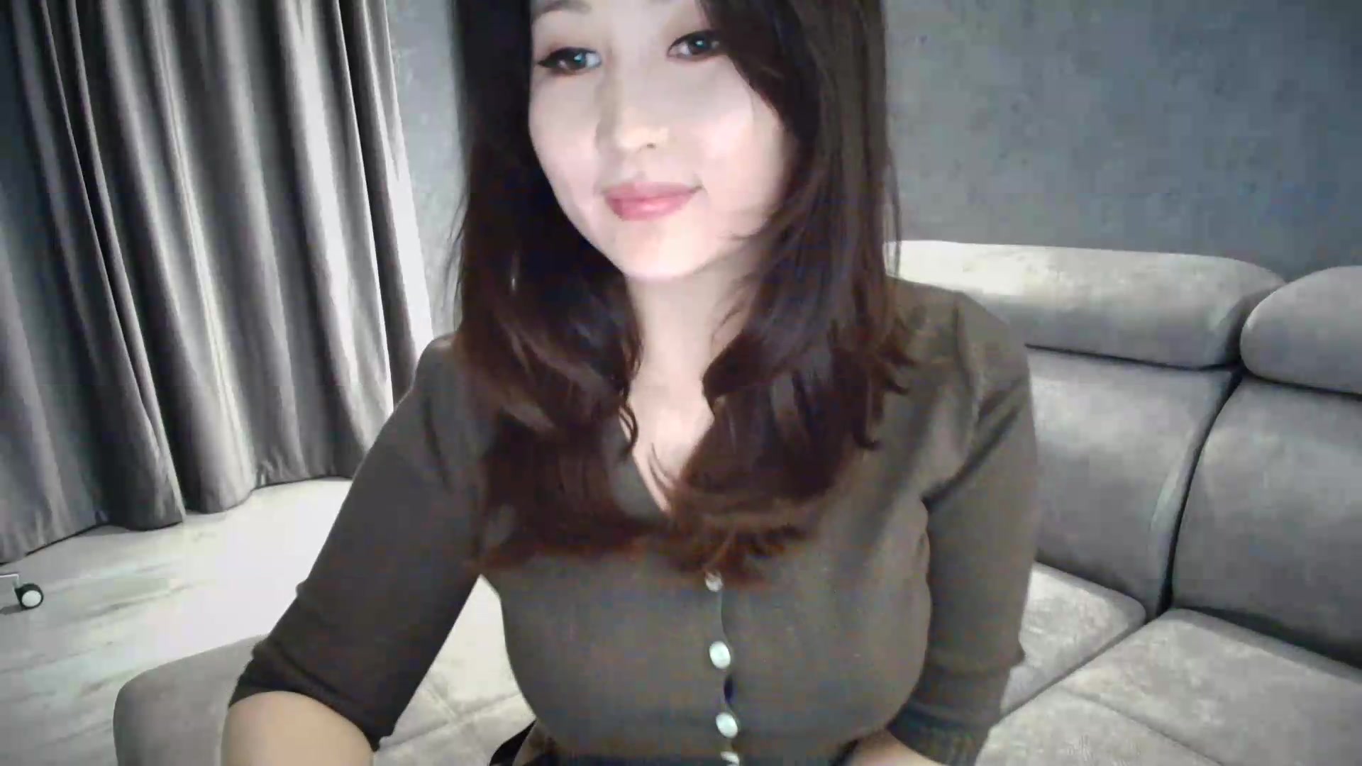 Gallery image thumbnail from Ellle's myfreecams stream on, 09/04/2026, 18:42 image 5 of 20