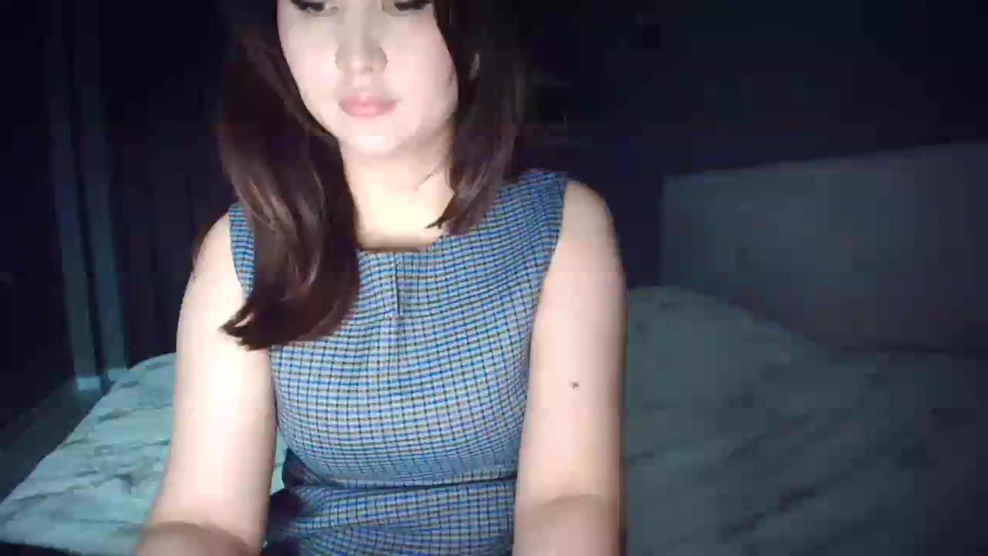 Gallery image thumbnail from Ellle's myfreecams stream on, 09/05/2026, 14:38 image 16 of 20